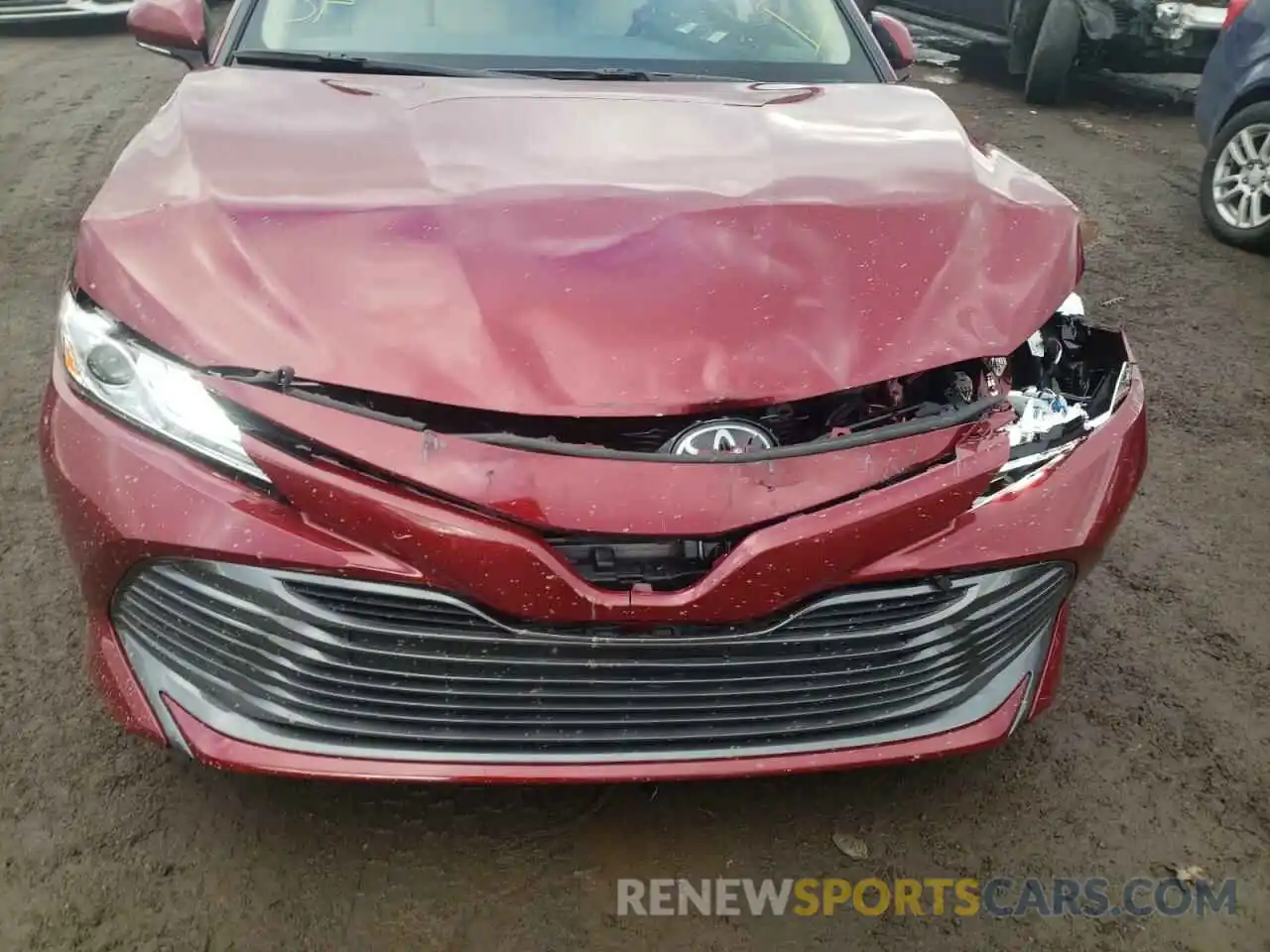 9 Photograph of a damaged car 4T1B11HK2KU810108 TOYOTA CAMRY 2019