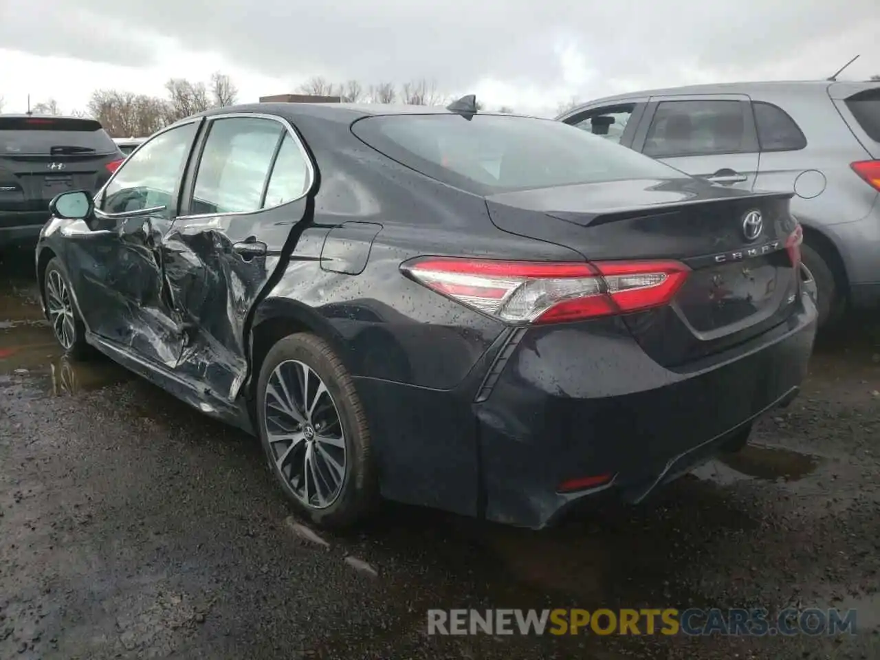 3 Photograph of a damaged car 4T1B11HK2KU813252 TOYOTA CAMRY 2019