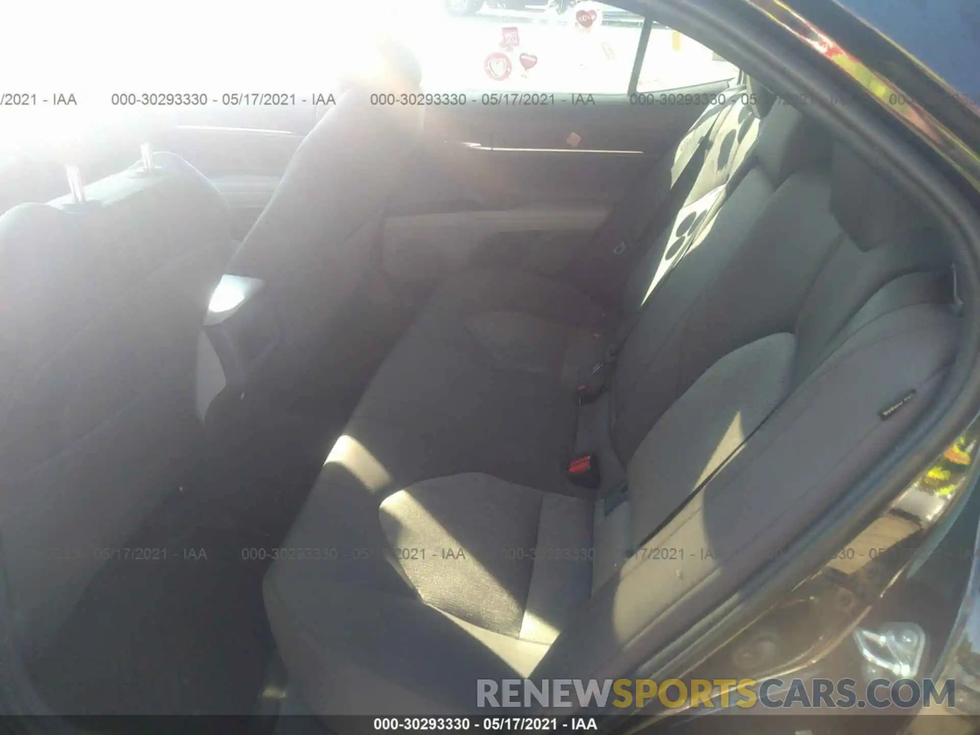 8 Photograph of a damaged car 4T1B11HK2KU815227 TOYOTA CAMRY 2019