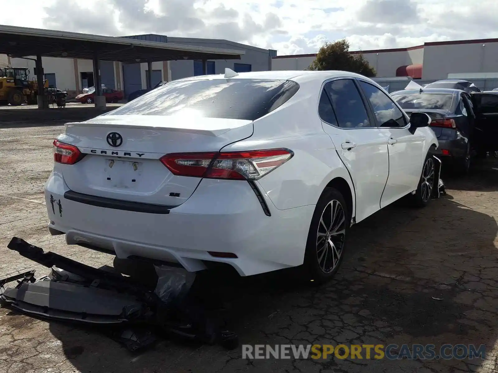 4 Photograph of a damaged car 4T1B11HK2KU815664 TOYOTA CAMRY 2019