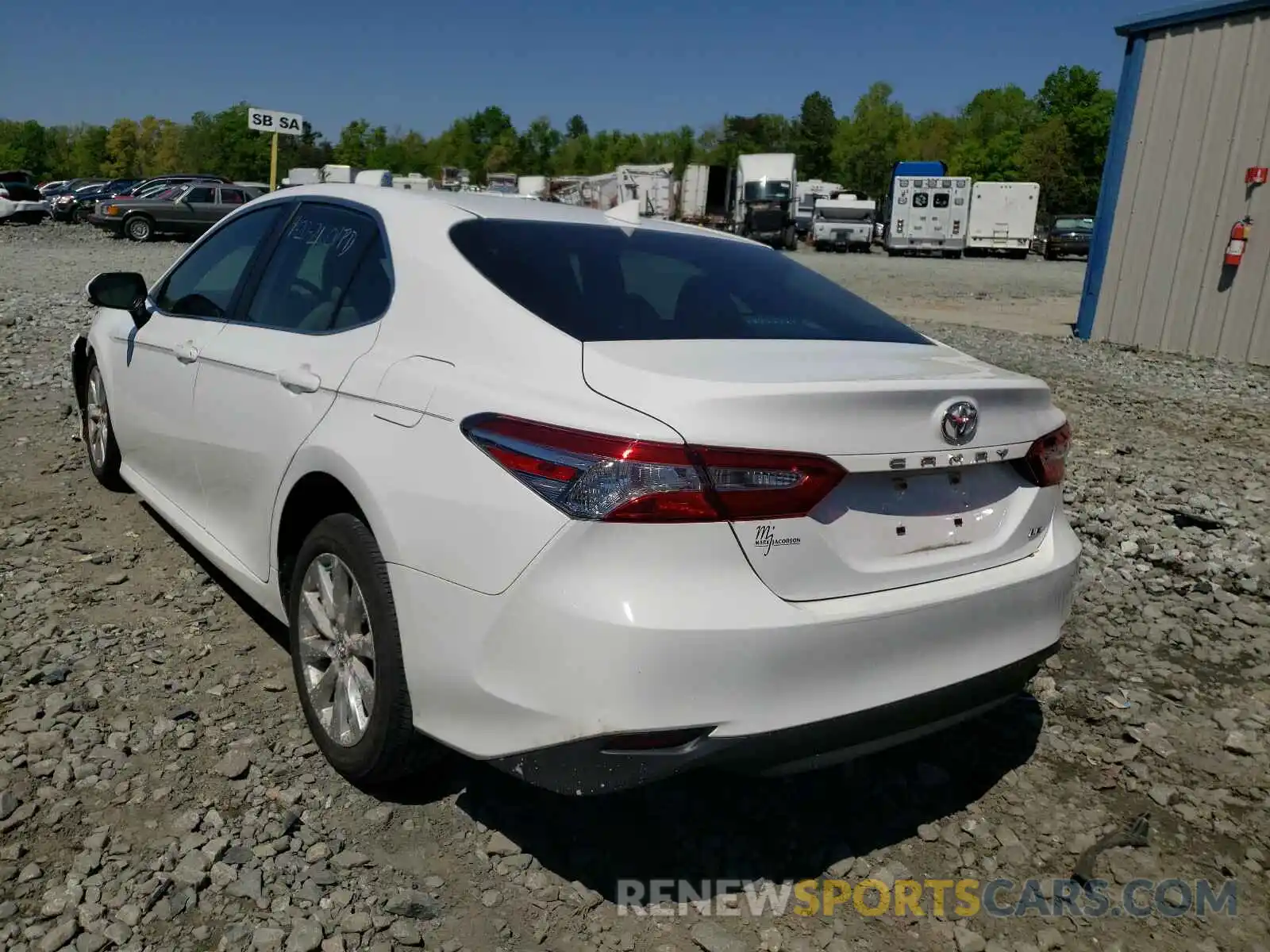 3 Photograph of a damaged car 4T1B11HK2KU816247 TOYOTA CAMRY 2019