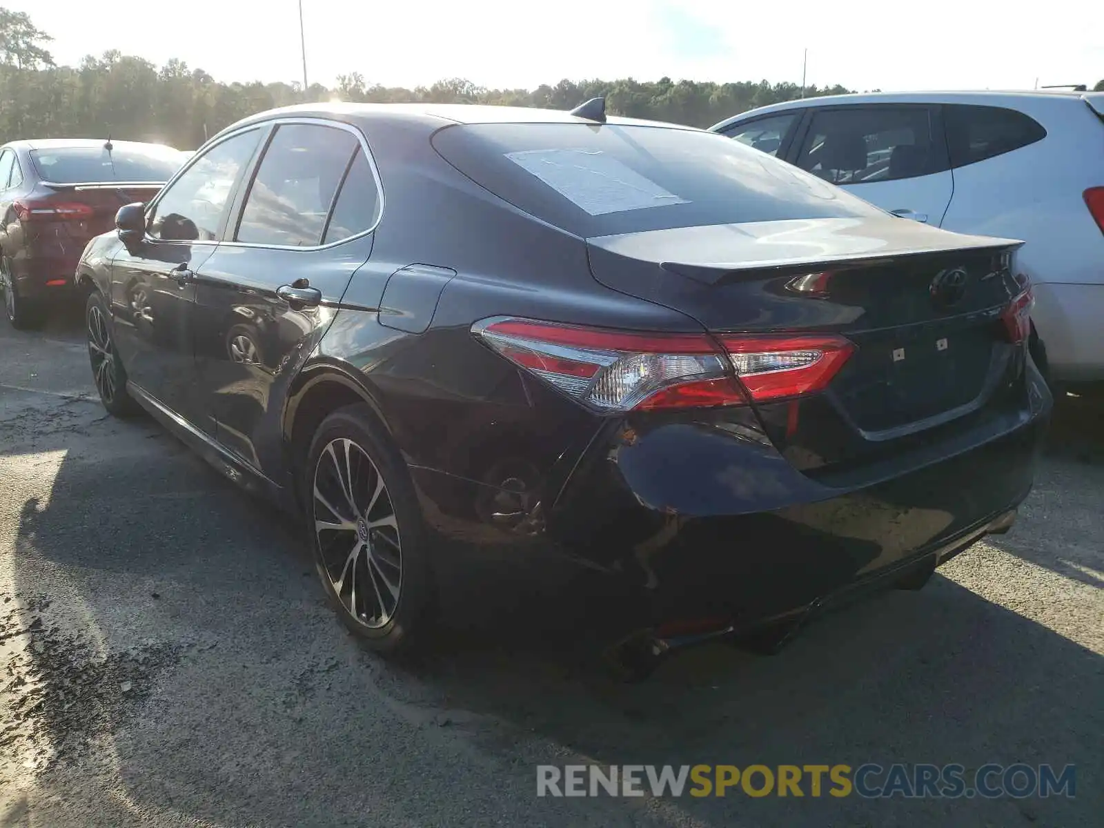 3 Photograph of a damaged car 4T1B11HK2KU818046 TOYOTA CAMRY 2019