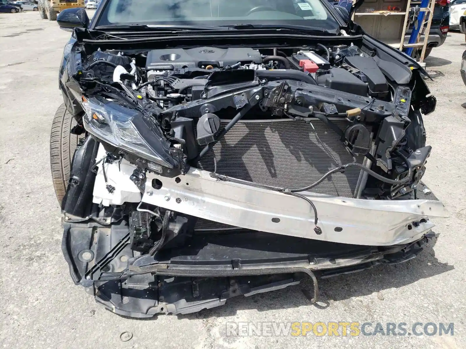 9 Photograph of a damaged car 4T1B11HK2KU818046 TOYOTA CAMRY 2019