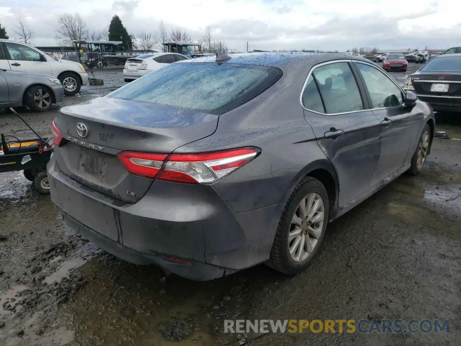 4 Photograph of a damaged car 4T1B11HK2KU818600 TOYOTA CAMRY 2019