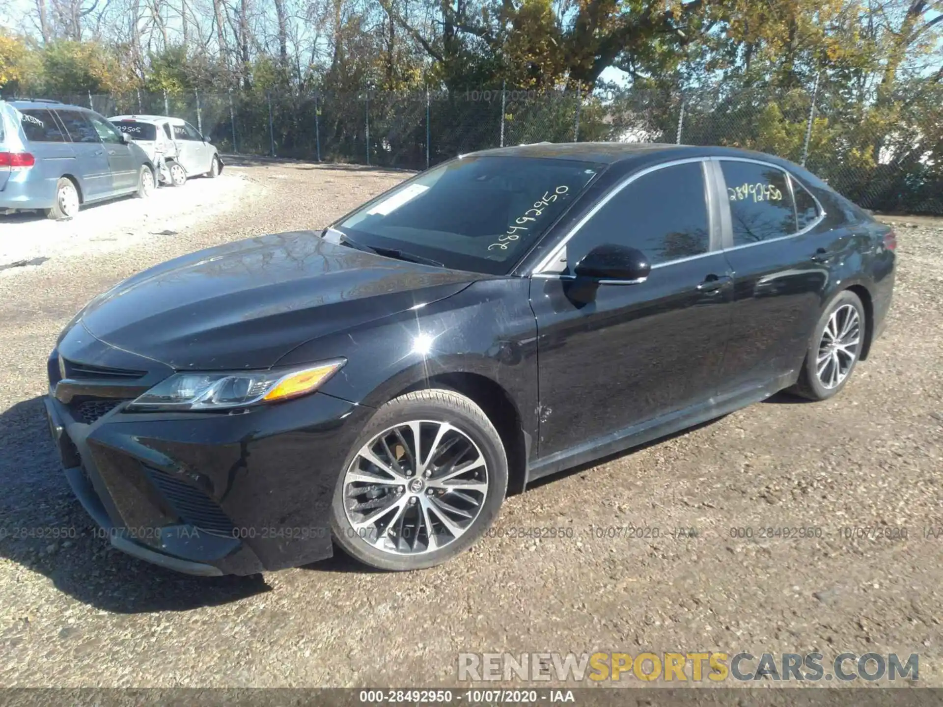 2 Photograph of a damaged car 4T1B11HK2KU818614 TOYOTA CAMRY 2019