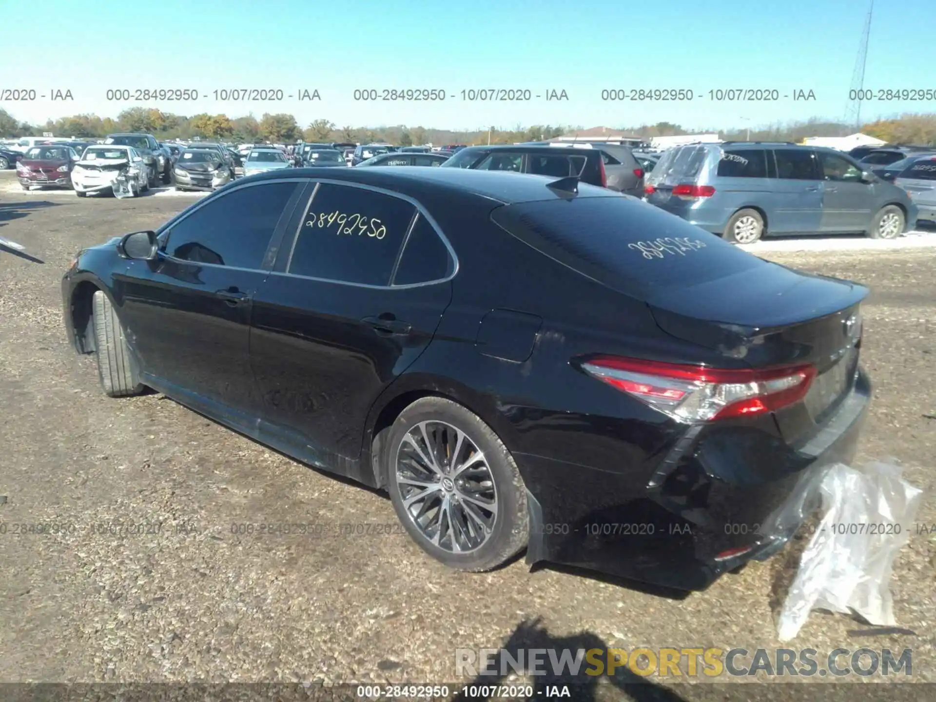 3 Photograph of a damaged car 4T1B11HK2KU818614 TOYOTA CAMRY 2019