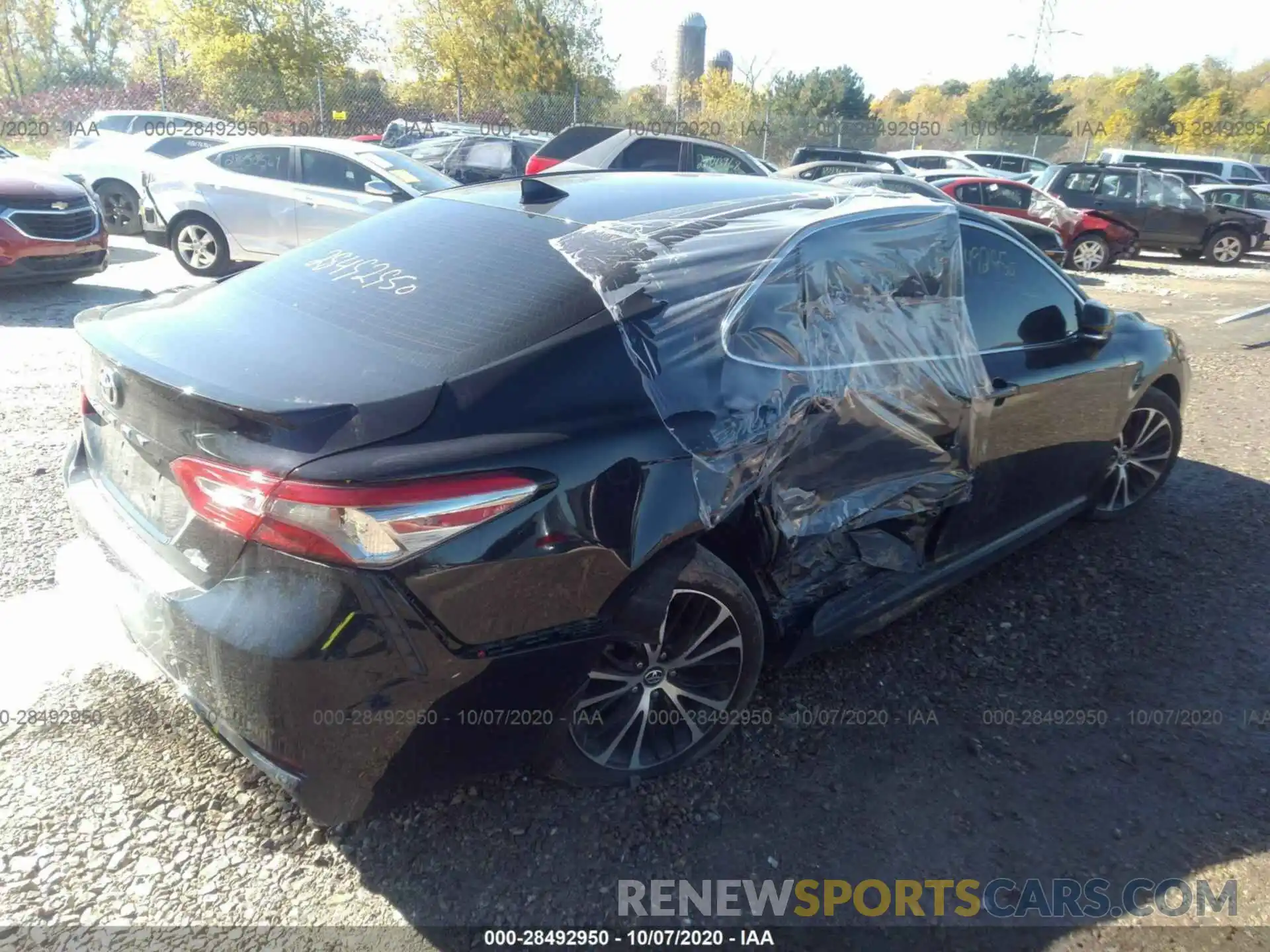 4 Photograph of a damaged car 4T1B11HK2KU818614 TOYOTA CAMRY 2019