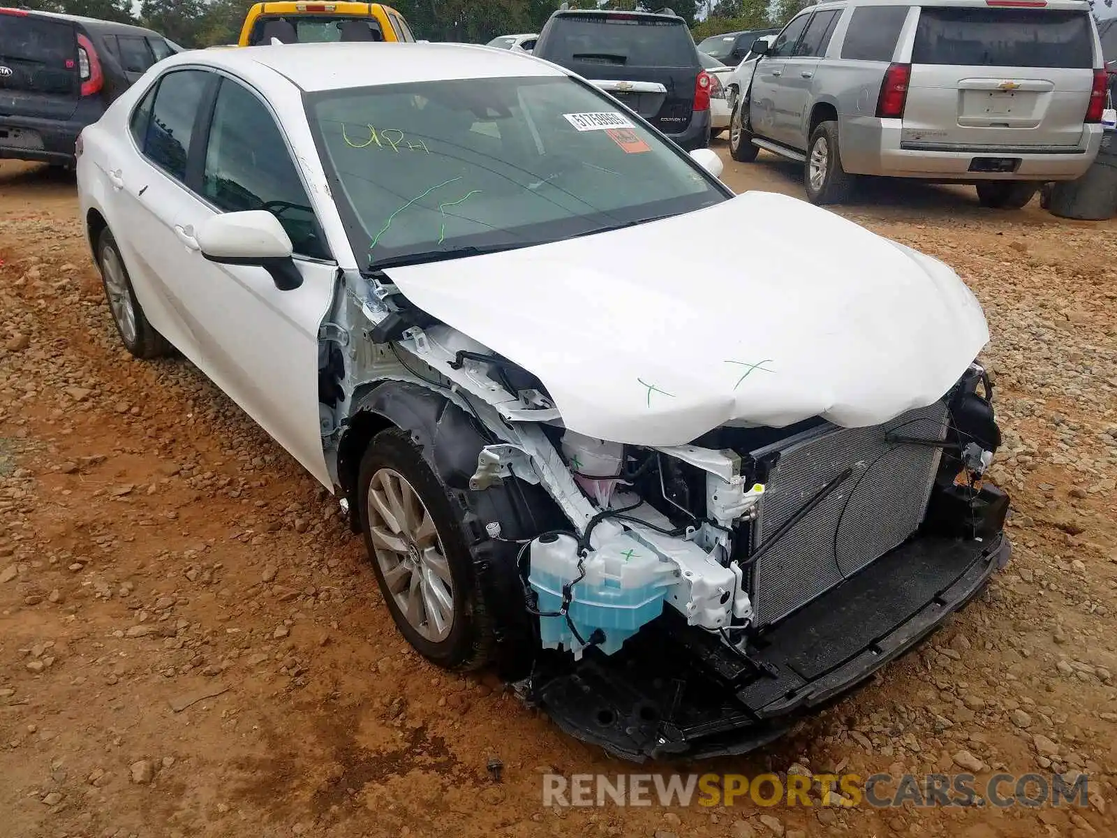 1 Photograph of a damaged car 4T1B11HK2KU819732 TOYOTA CAMRY 2019