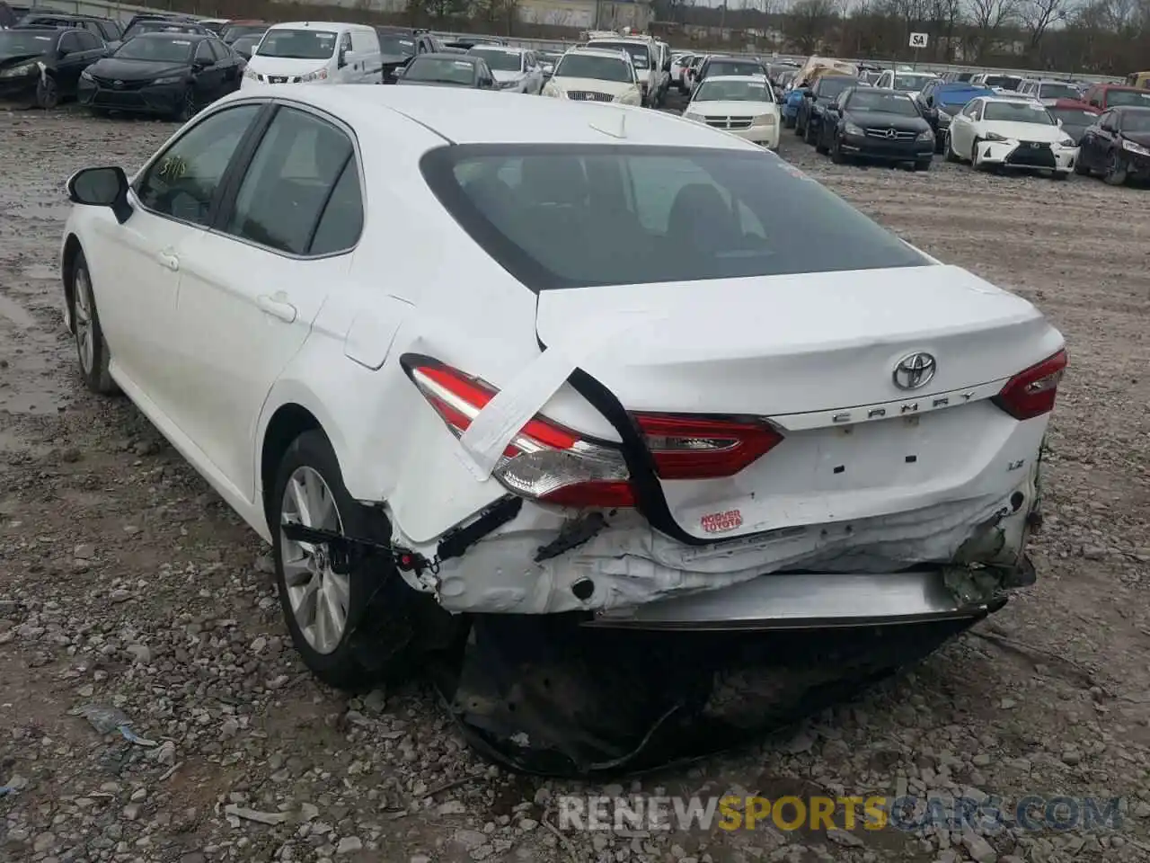 3 Photograph of a damaged car 4T1B11HK2KU822288 TOYOTA CAMRY 2019