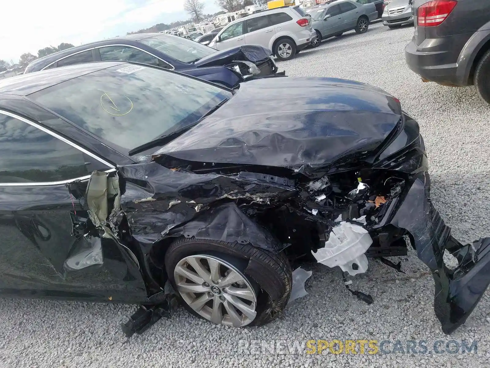 9 Photograph of a damaged car 4T1B11HK2KU825532 TOYOTA CAMRY 2019