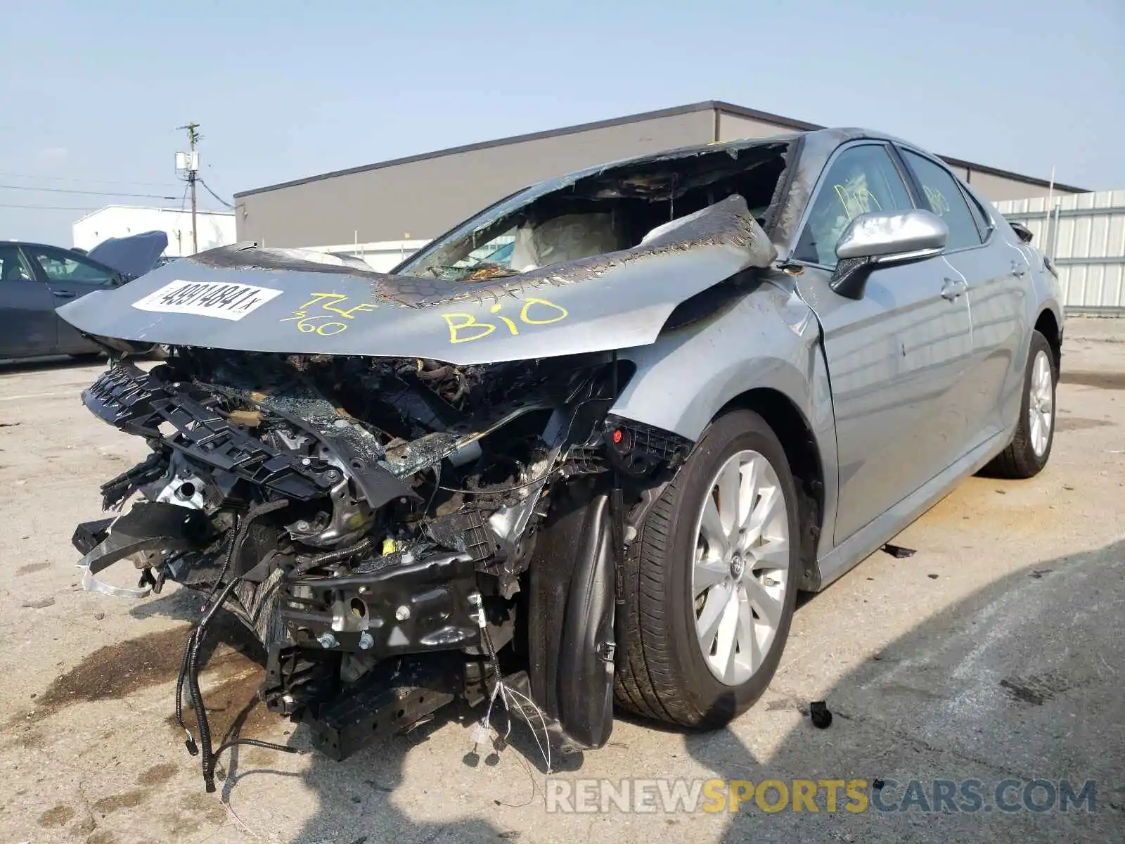 2 Photograph of a damaged car 4T1B11HK2KU826101 TOYOTA CAMRY 2019