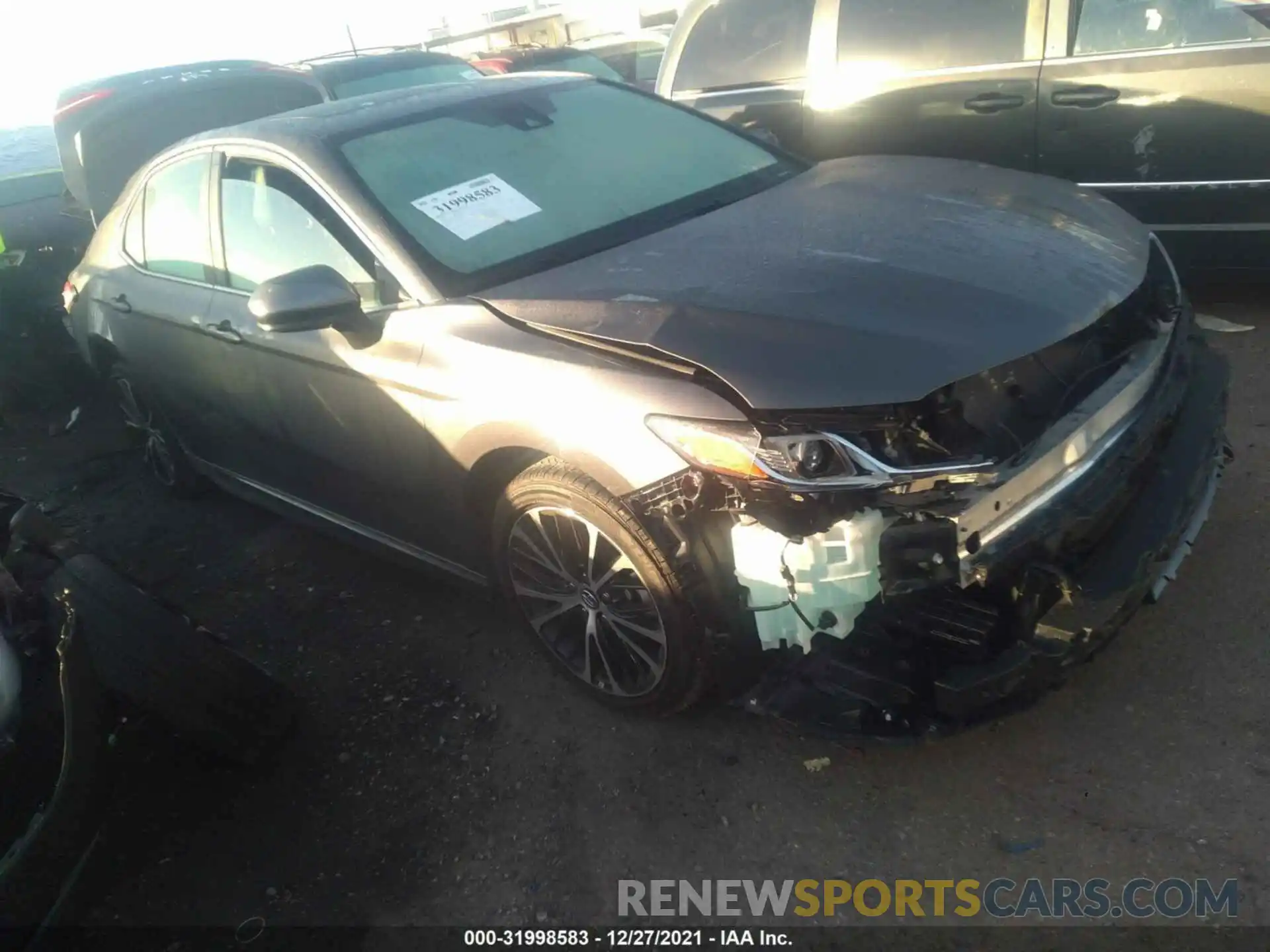 1 Photograph of a damaged car 4T1B11HK2KU827197 TOYOTA CAMRY 2019