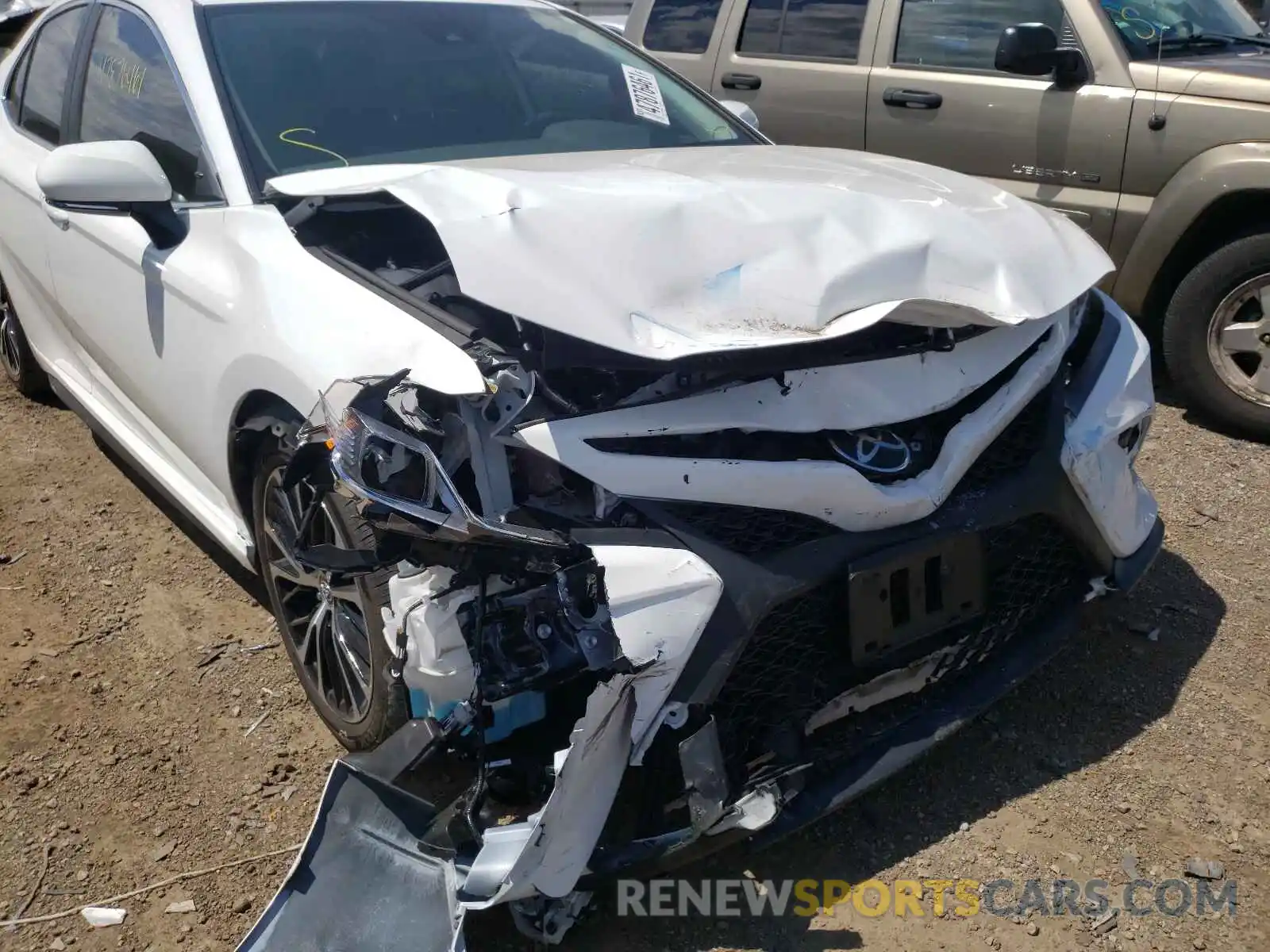 9 Photograph of a damaged car 4T1B11HK2KU829077 TOYOTA CAMRY 2019