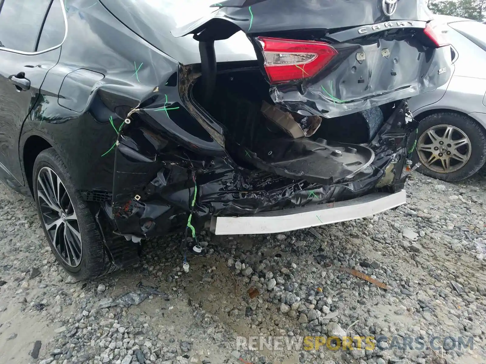 9 Photograph of a damaged car 4T1B11HK2KU830116 TOYOTA CAMRY 2019