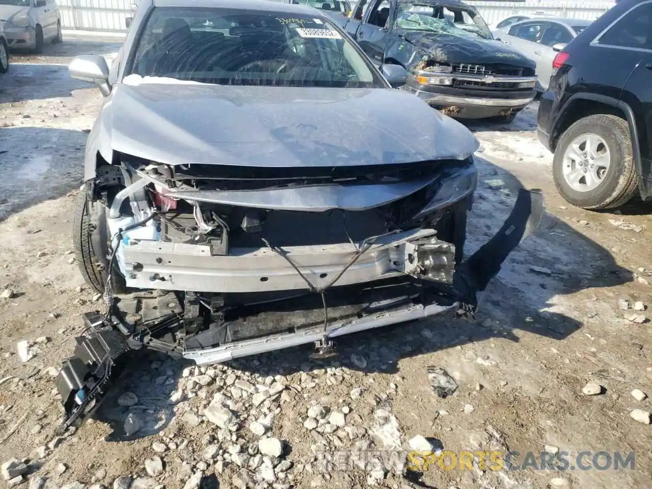 9 Photograph of a damaged car 4T1B11HK2KU830536 TOYOTA CAMRY 2019