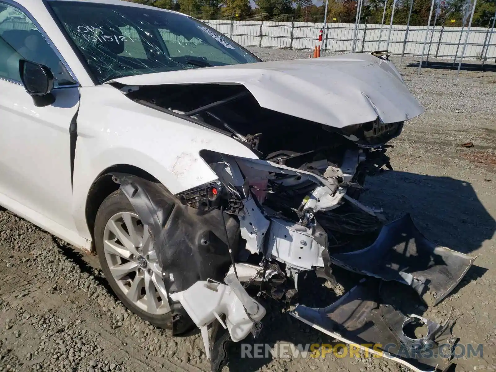 9 Photograph of a damaged car 4T1B11HK2KU830620 TOYOTA CAMRY 2019