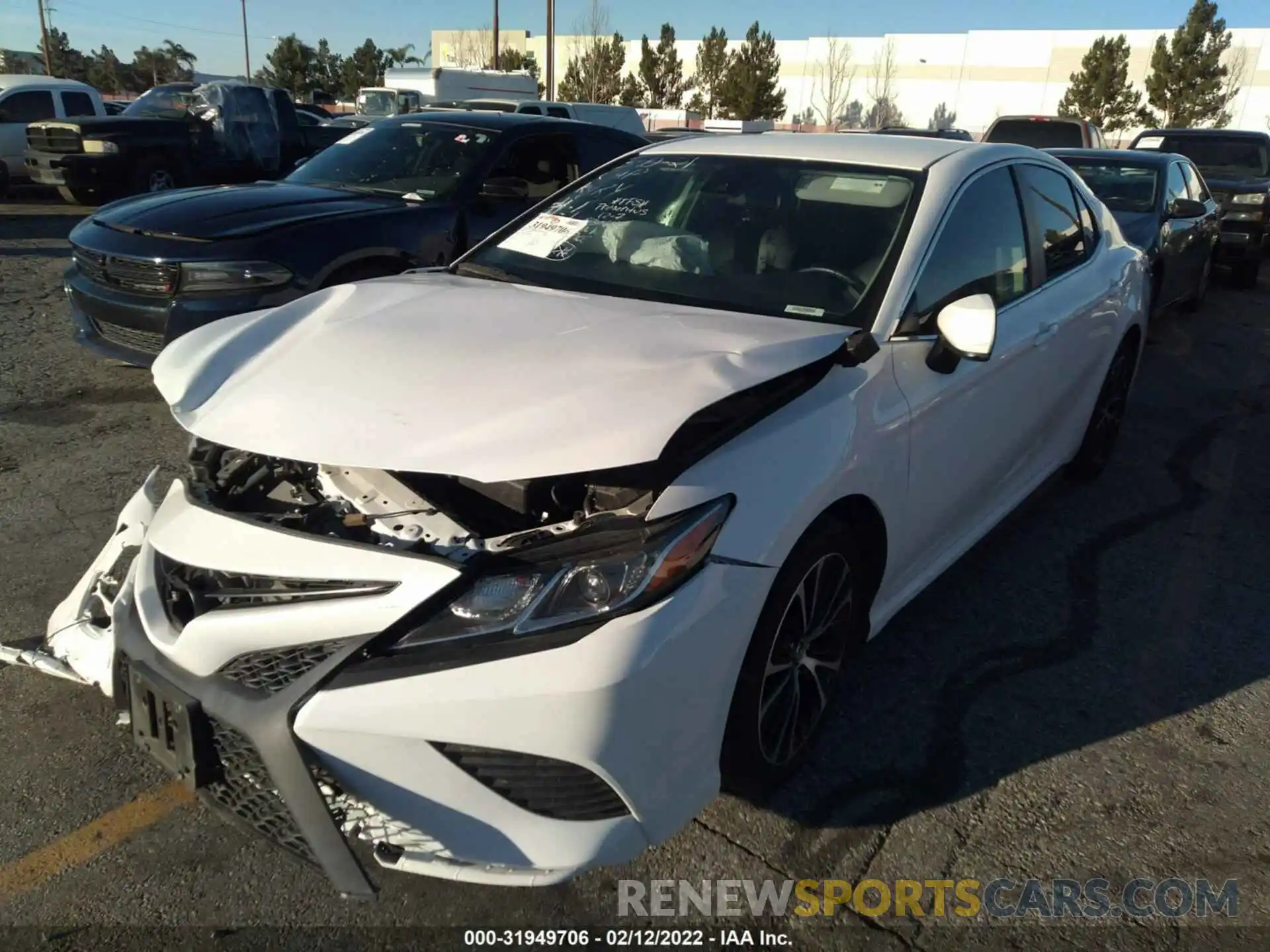 2 Photograph of a damaged car 4T1B11HK2KU830648 TOYOTA CAMRY 2019