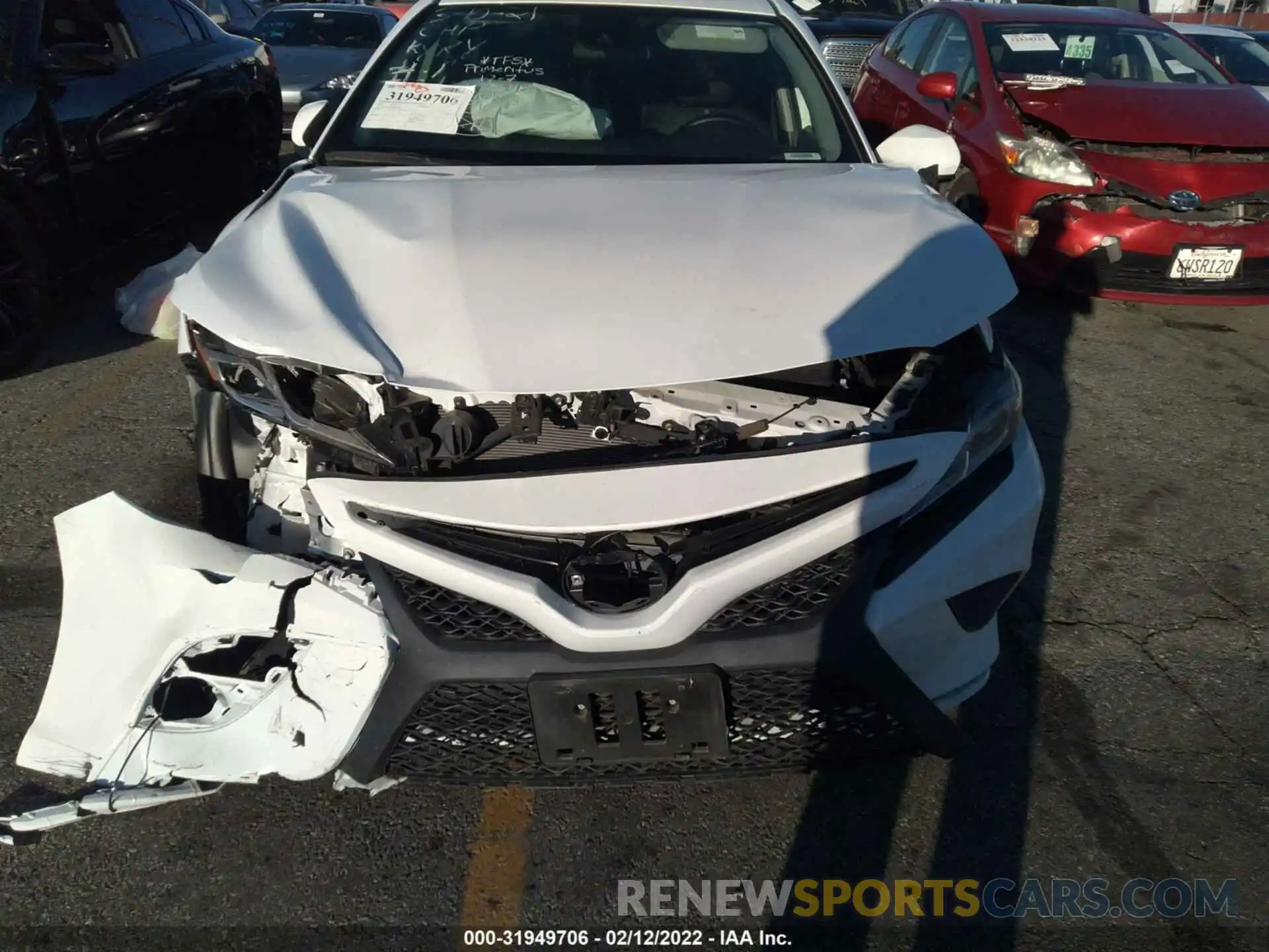 6 Photograph of a damaged car 4T1B11HK2KU830648 TOYOTA CAMRY 2019