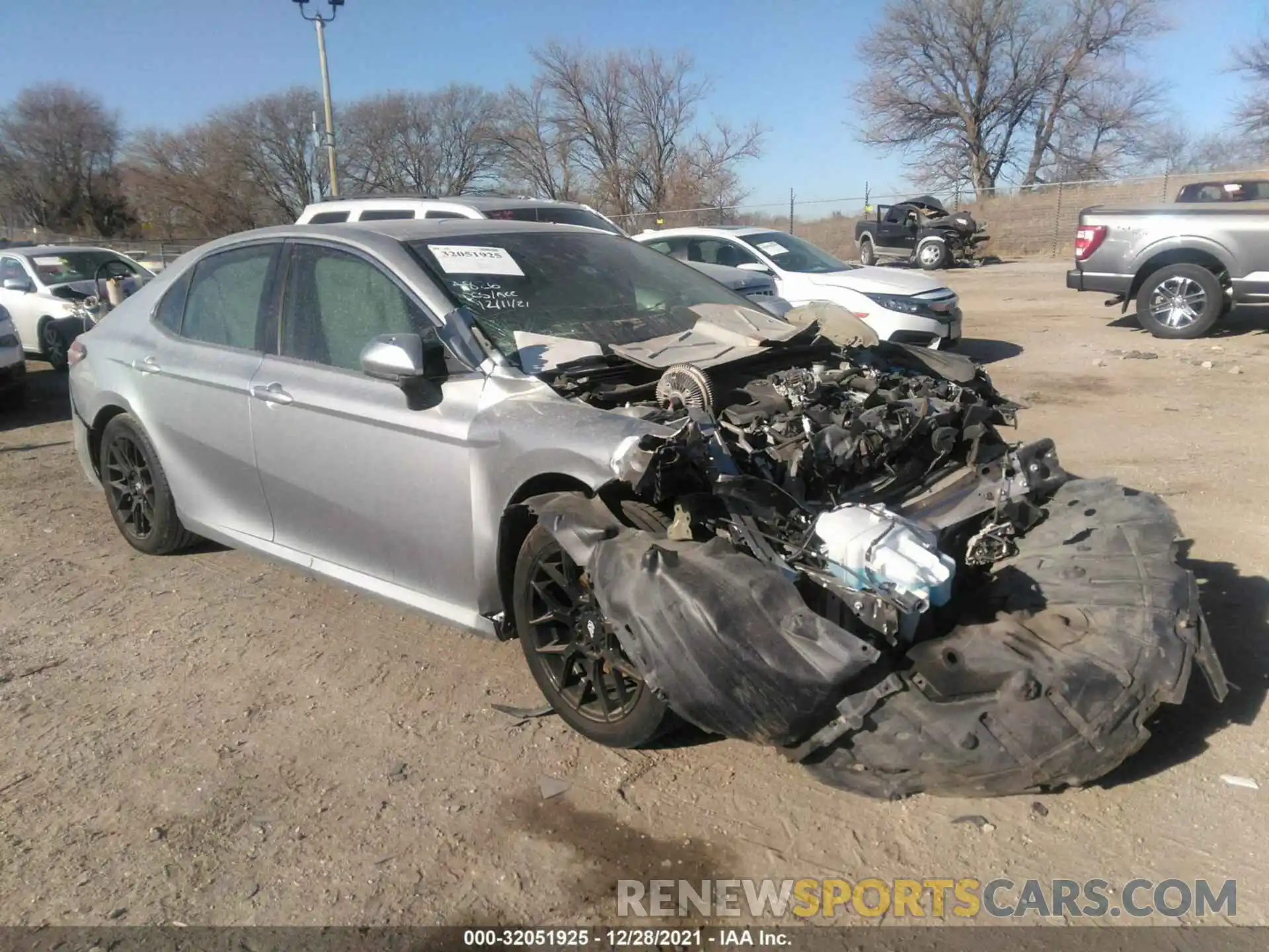 1 Photograph of a damaged car 4T1B11HK2KU832335 TOYOTA CAMRY 2019