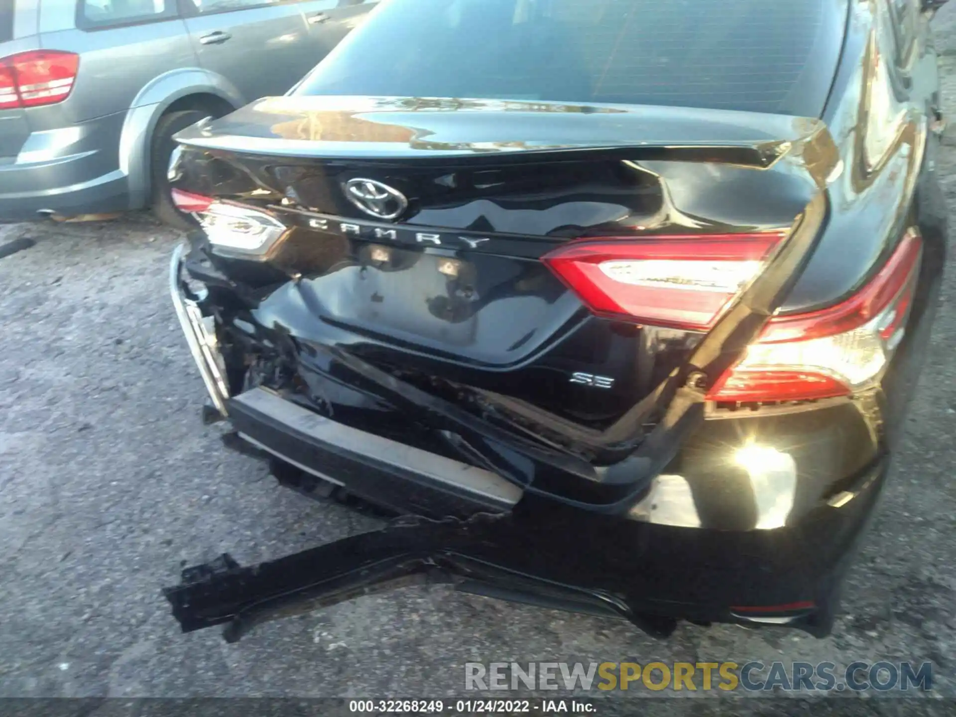 6 Photograph of a damaged car 4T1B11HK2KU832562 TOYOTA CAMRY 2019