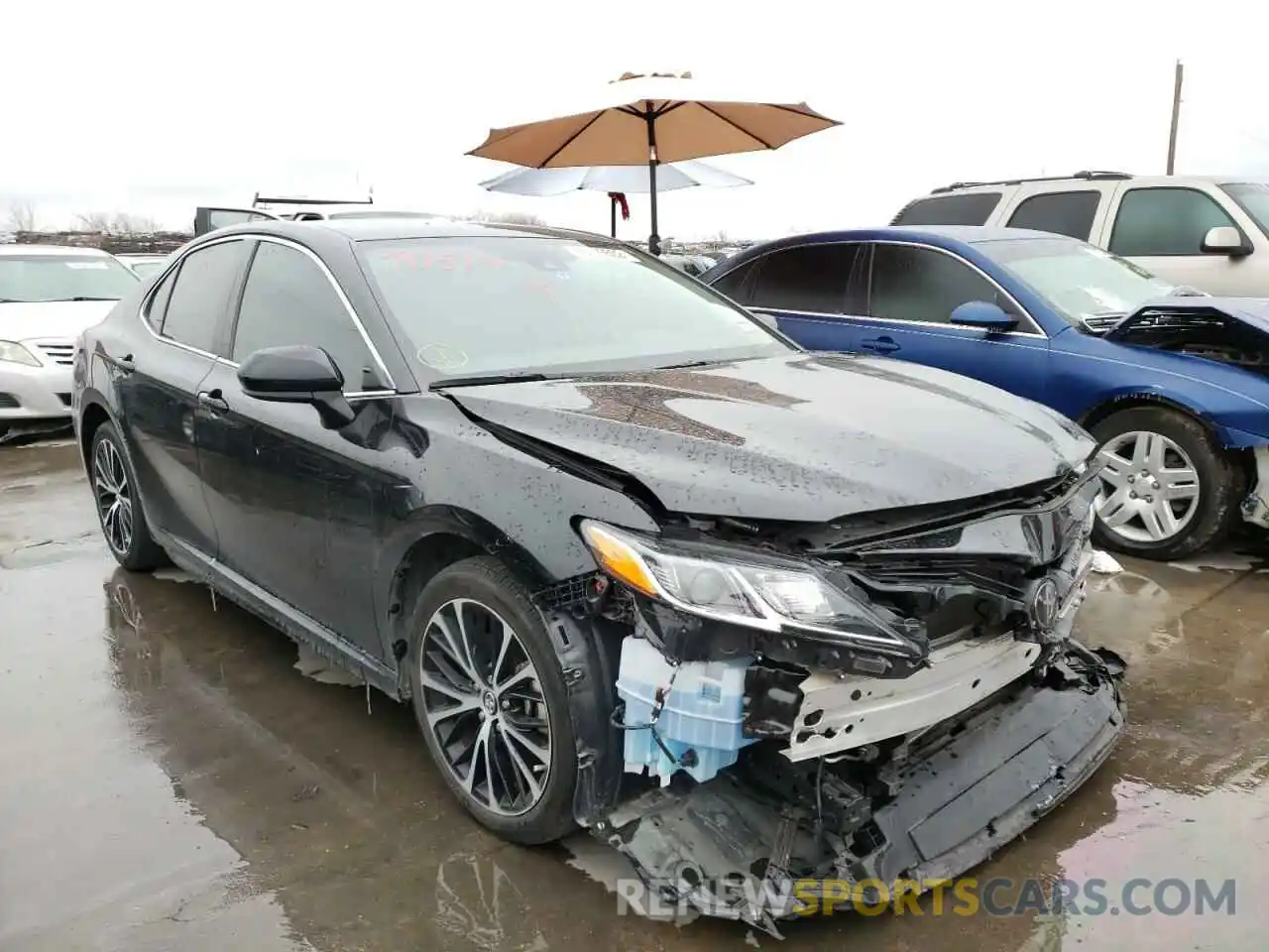 1 Photograph of a damaged car 4T1B11HK2KU835204 TOYOTA CAMRY 2019