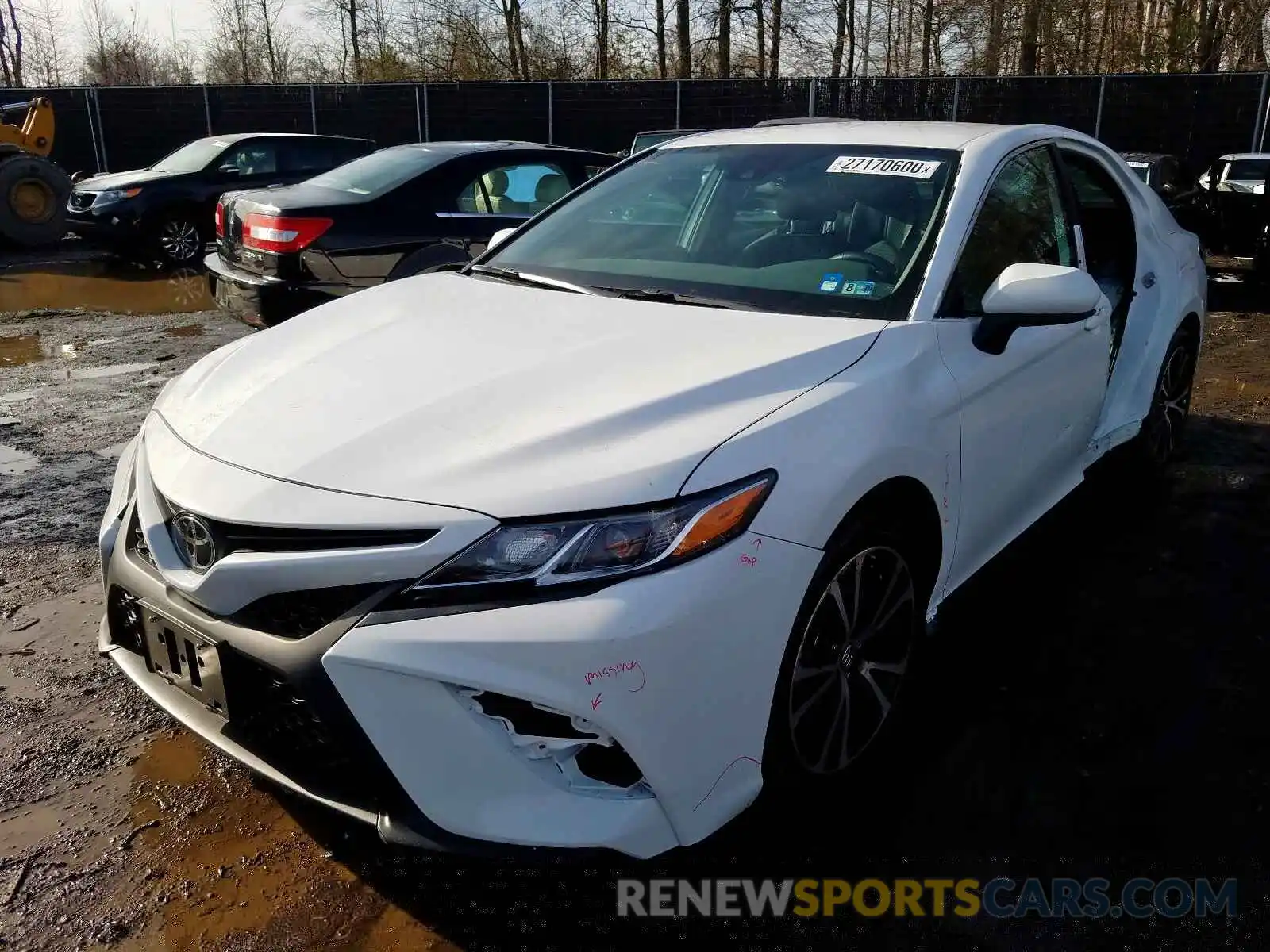 2 Photograph of a damaged car 4T1B11HK2KU838040 TOYOTA CAMRY 2019