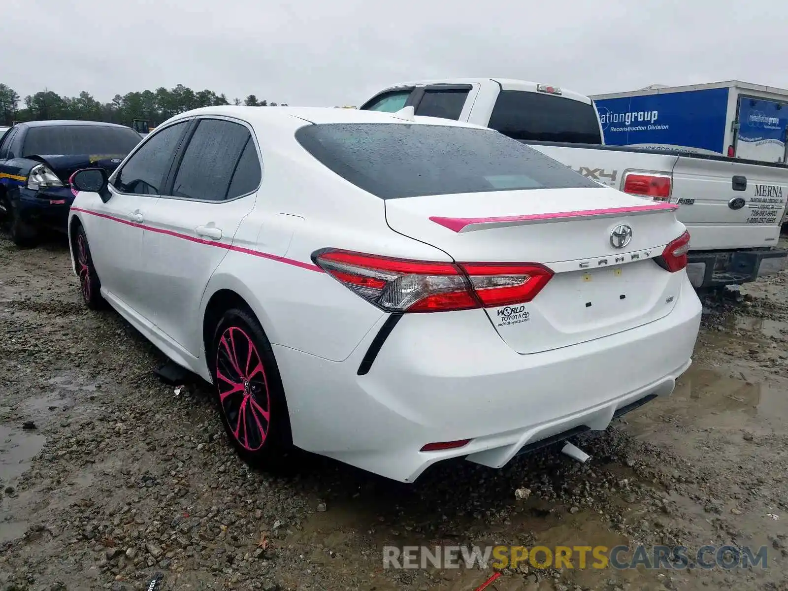 3 Photograph of a damaged car 4T1B11HK2KU840080 TOYOTA CAMRY 2019