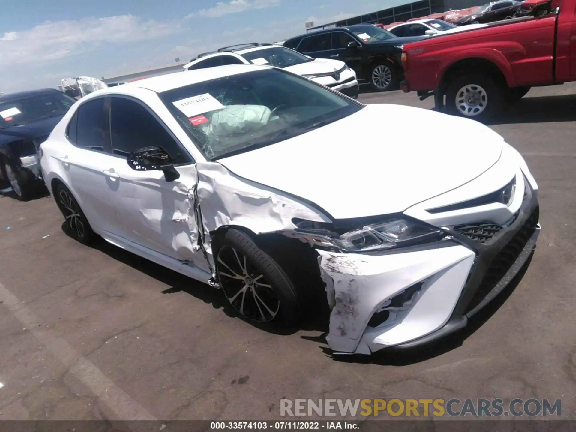 1 Photograph of a damaged car 4T1B11HK2KU842881 TOYOTA CAMRY 2019