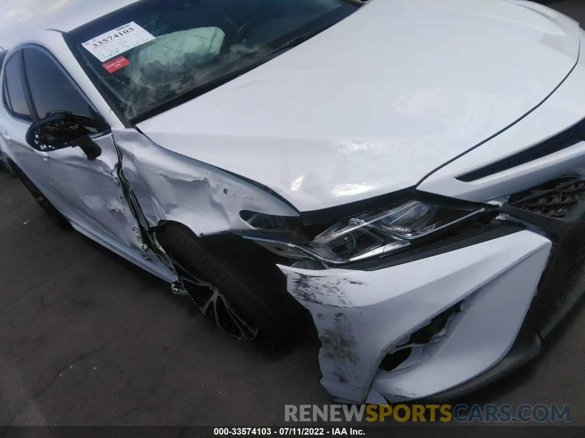 6 Photograph of a damaged car 4T1B11HK2KU842881 TOYOTA CAMRY 2019