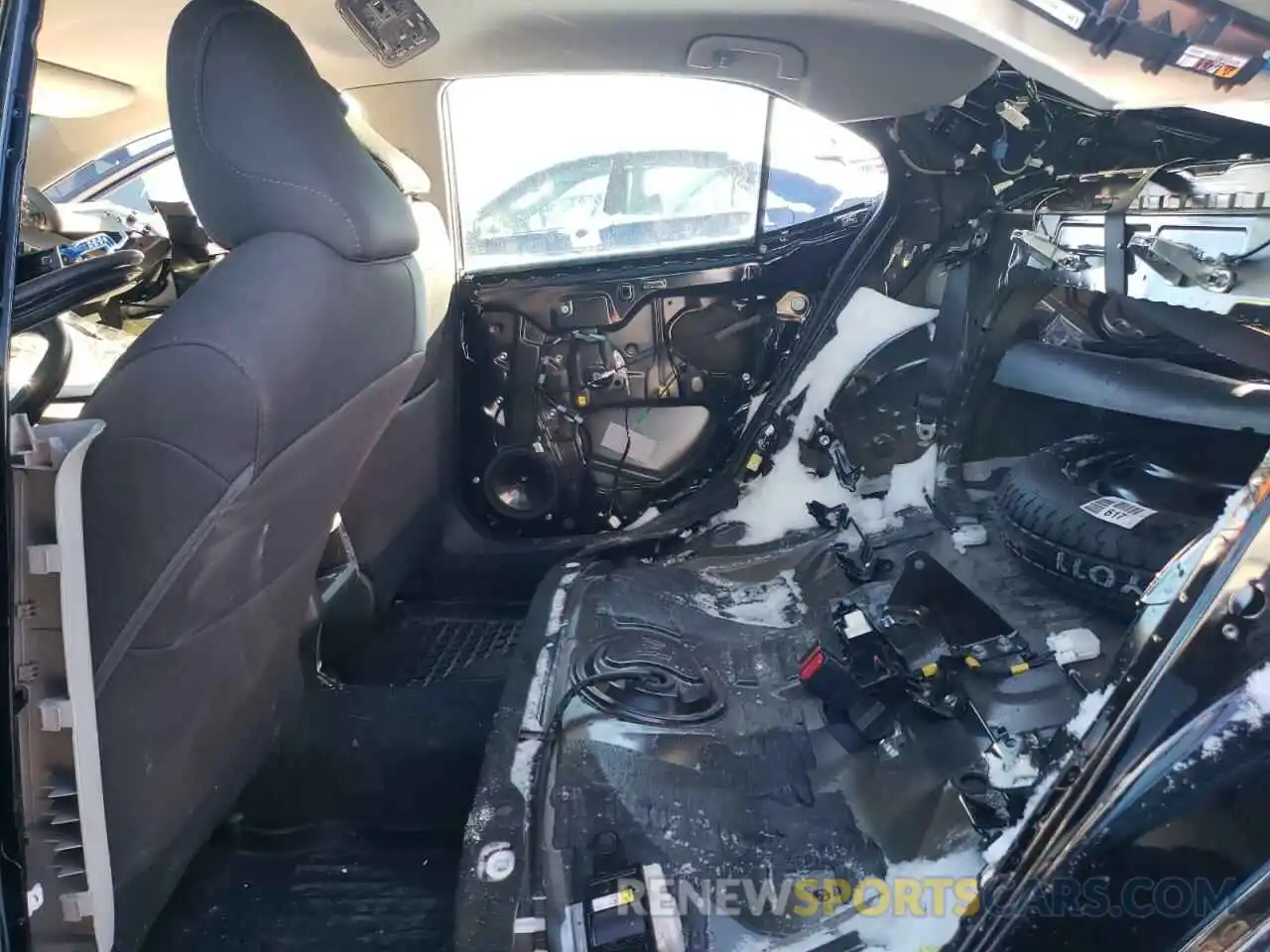 6 Photograph of a damaged car 4T1B11HK2KU843089 TOYOTA CAMRY 2019