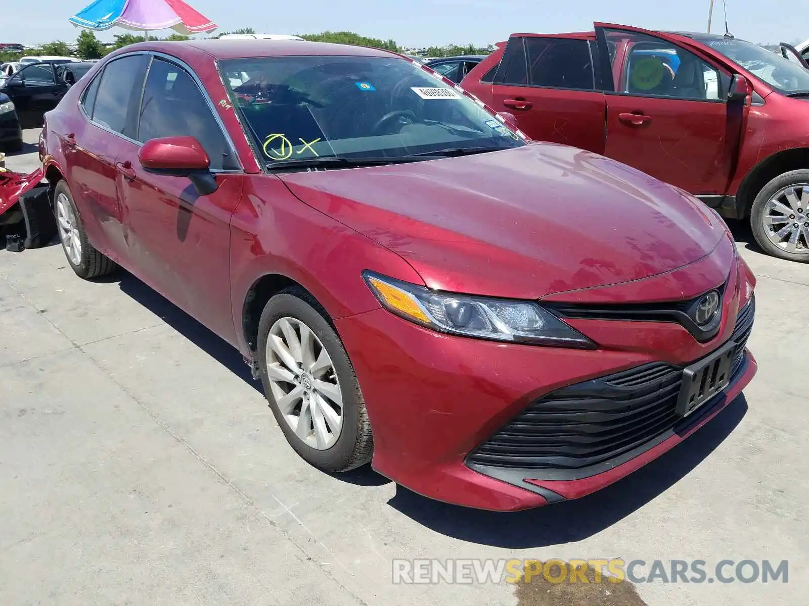 1 Photograph of a damaged car 4T1B11HK2KU843206 TOYOTA CAMRY 2019