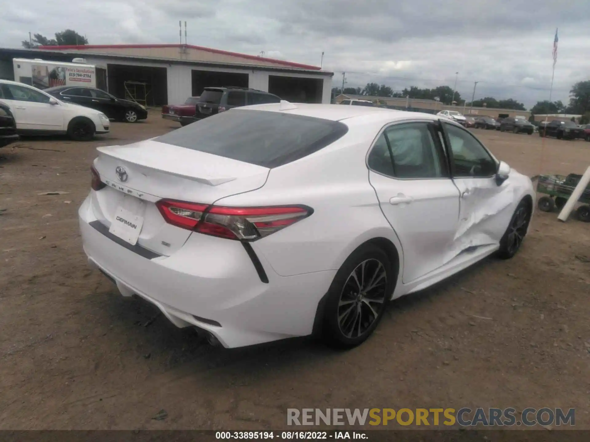 4 Photograph of a damaged car 4T1B11HK2KU846154 TOYOTA CAMRY 2019