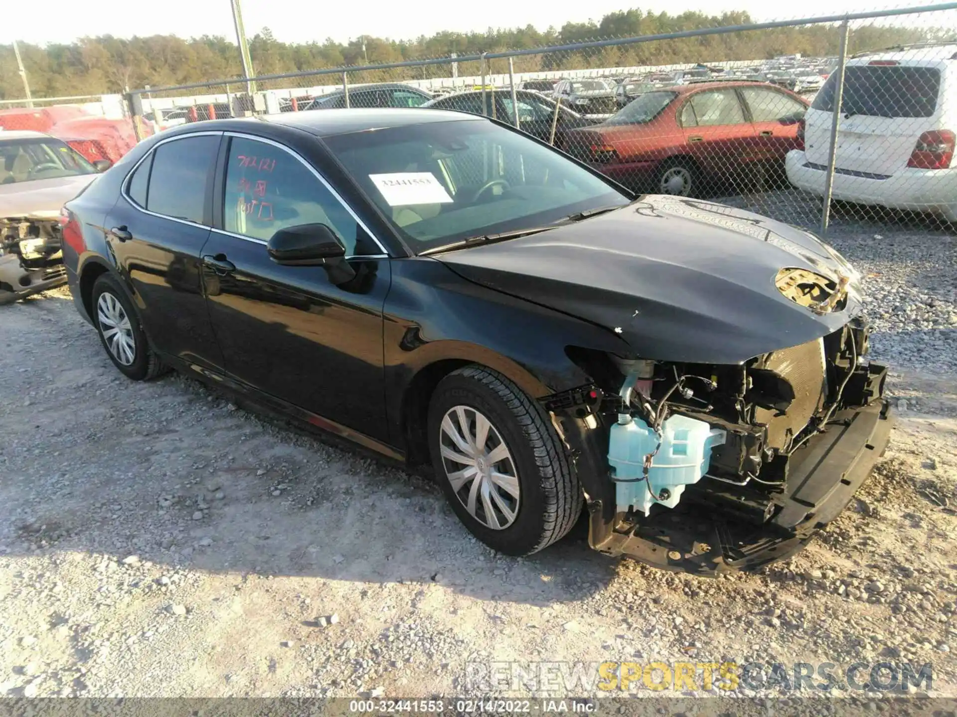 1 Фотография поврежденного автомобиля 4T1B11HK2KU846350 TOYOTA CAMRY 2019