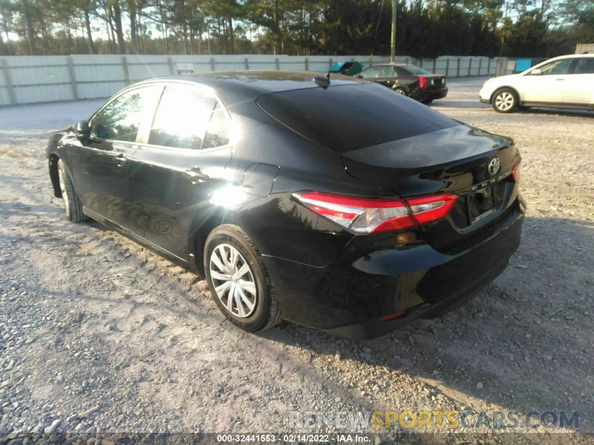 3 Photograph of a damaged car 4T1B11HK2KU846350 TOYOTA CAMRY 2019