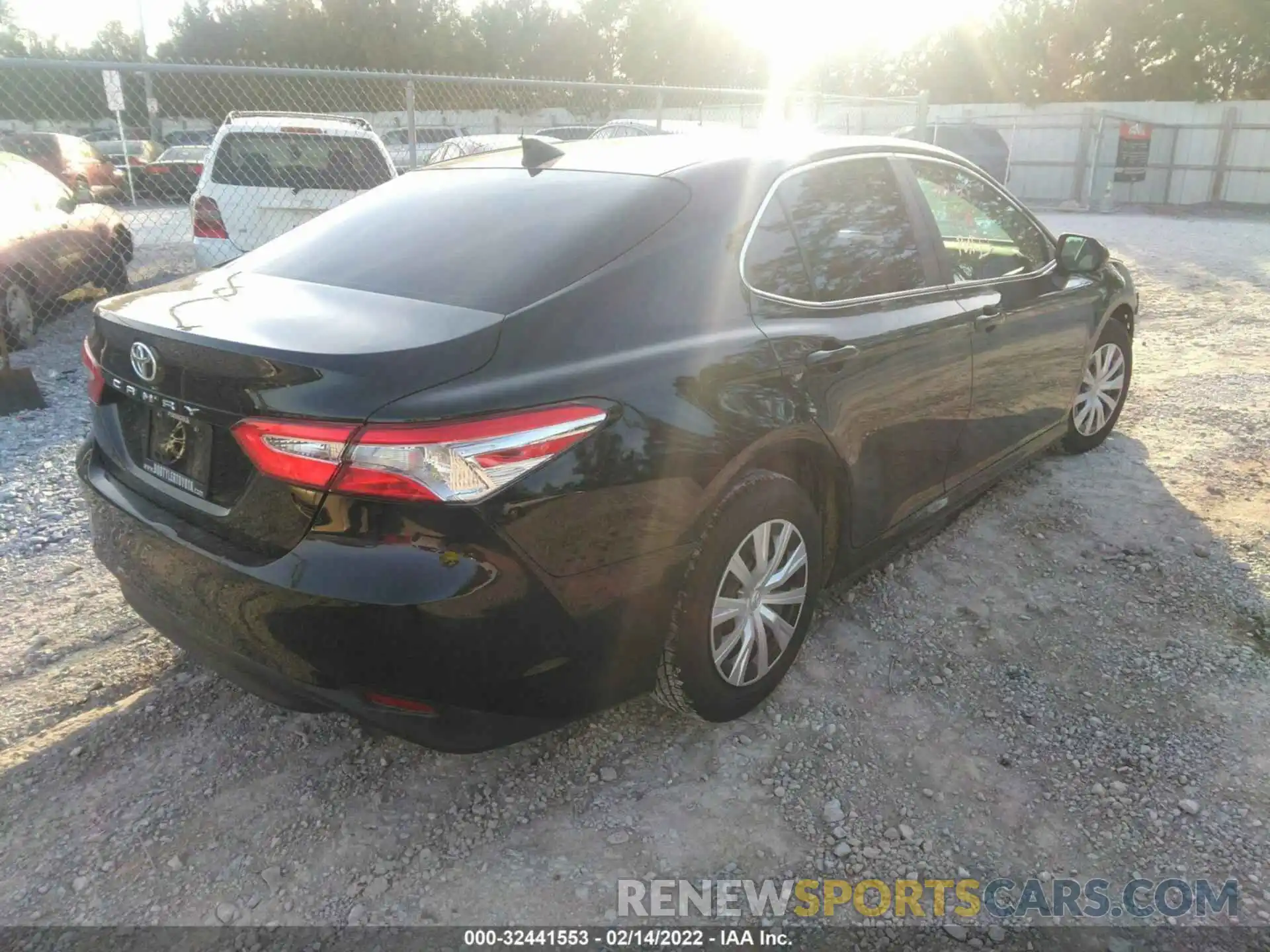 4 Фотография поврежденного автомобиля 4T1B11HK2KU846350 TOYOTA CAMRY 2019