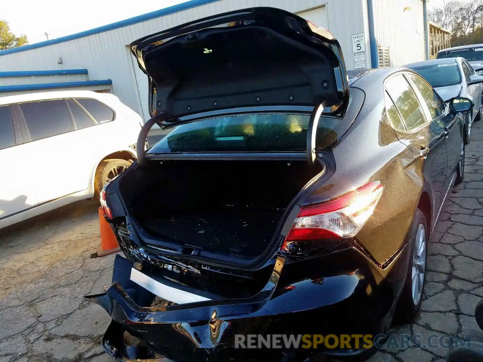 4 Photograph of a damaged car 4T1B11HK2KU847756 TOYOTA CAMRY 2019