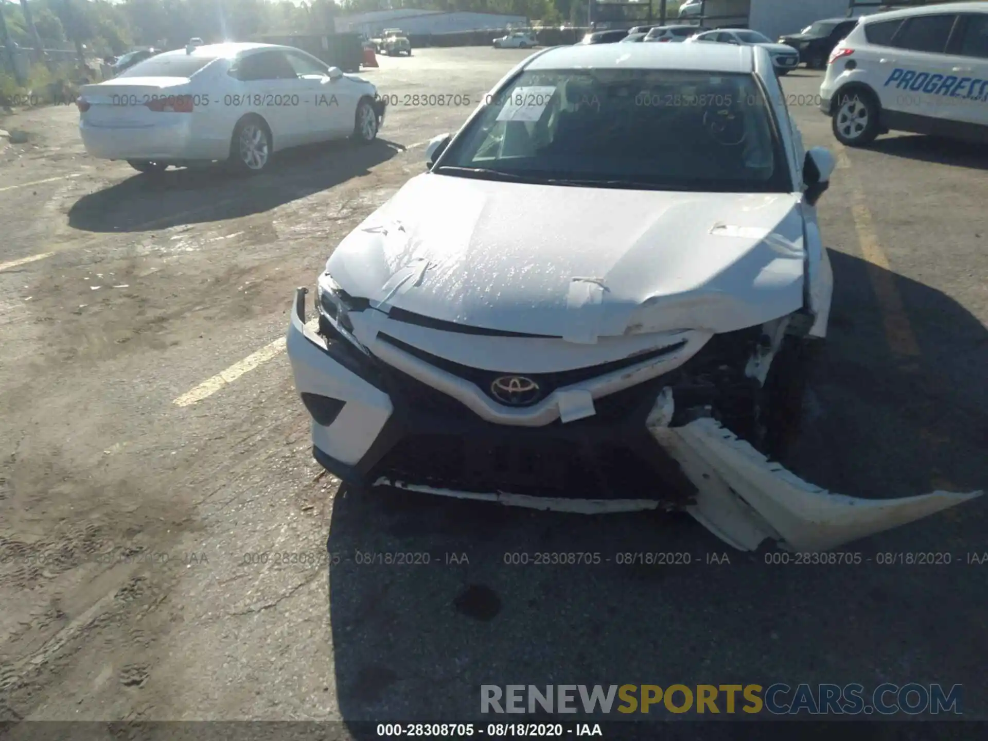 6 Photograph of a damaged car 4T1B11HK2KU850270 TOYOTA CAMRY 2019