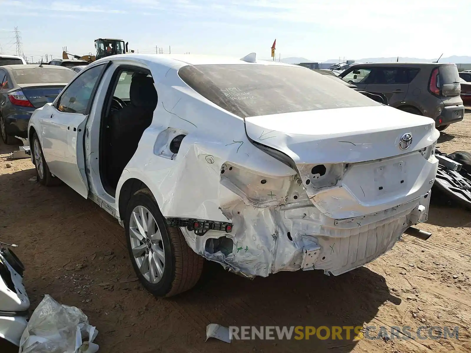 3 Photograph of a damaged car 4T1B11HK2KU852892 TOYOTA CAMRY 2019