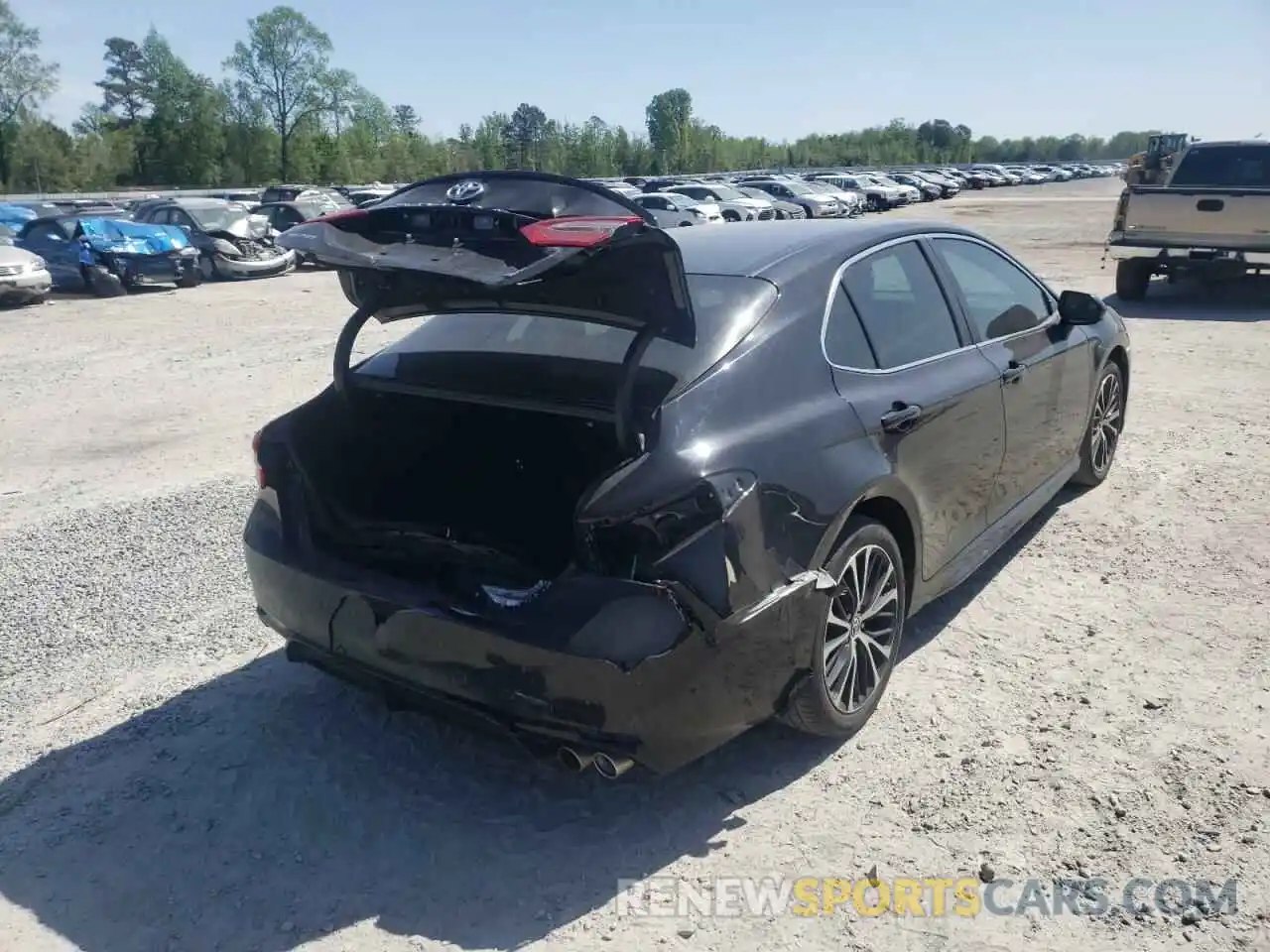 4 Photograph of a damaged car 4T1B11HK3KU163878 TOYOTA CAMRY 2019