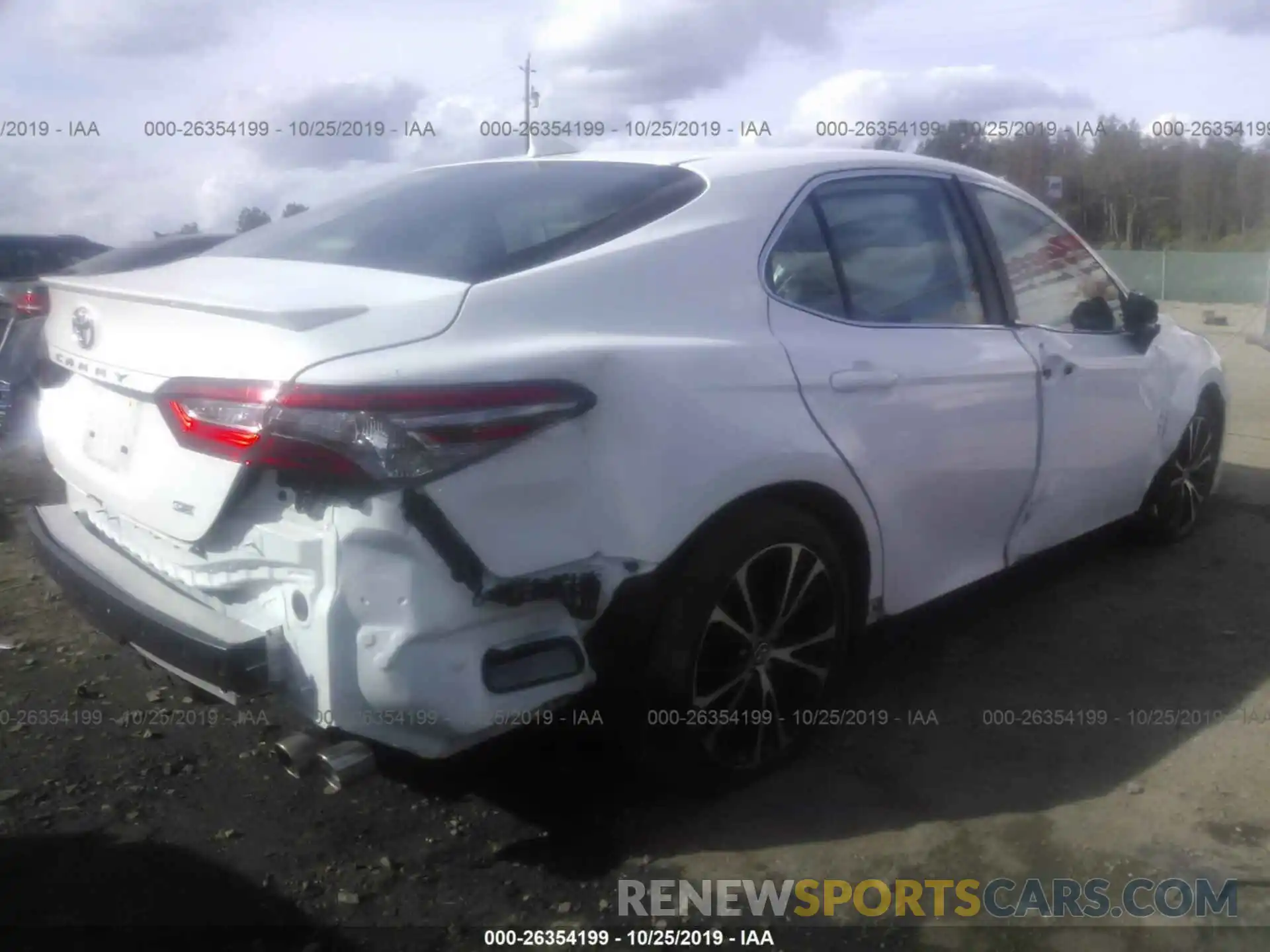 4 Photograph of a damaged car 4T1B11HK3KU164190 TOYOTA CAMRY 2019