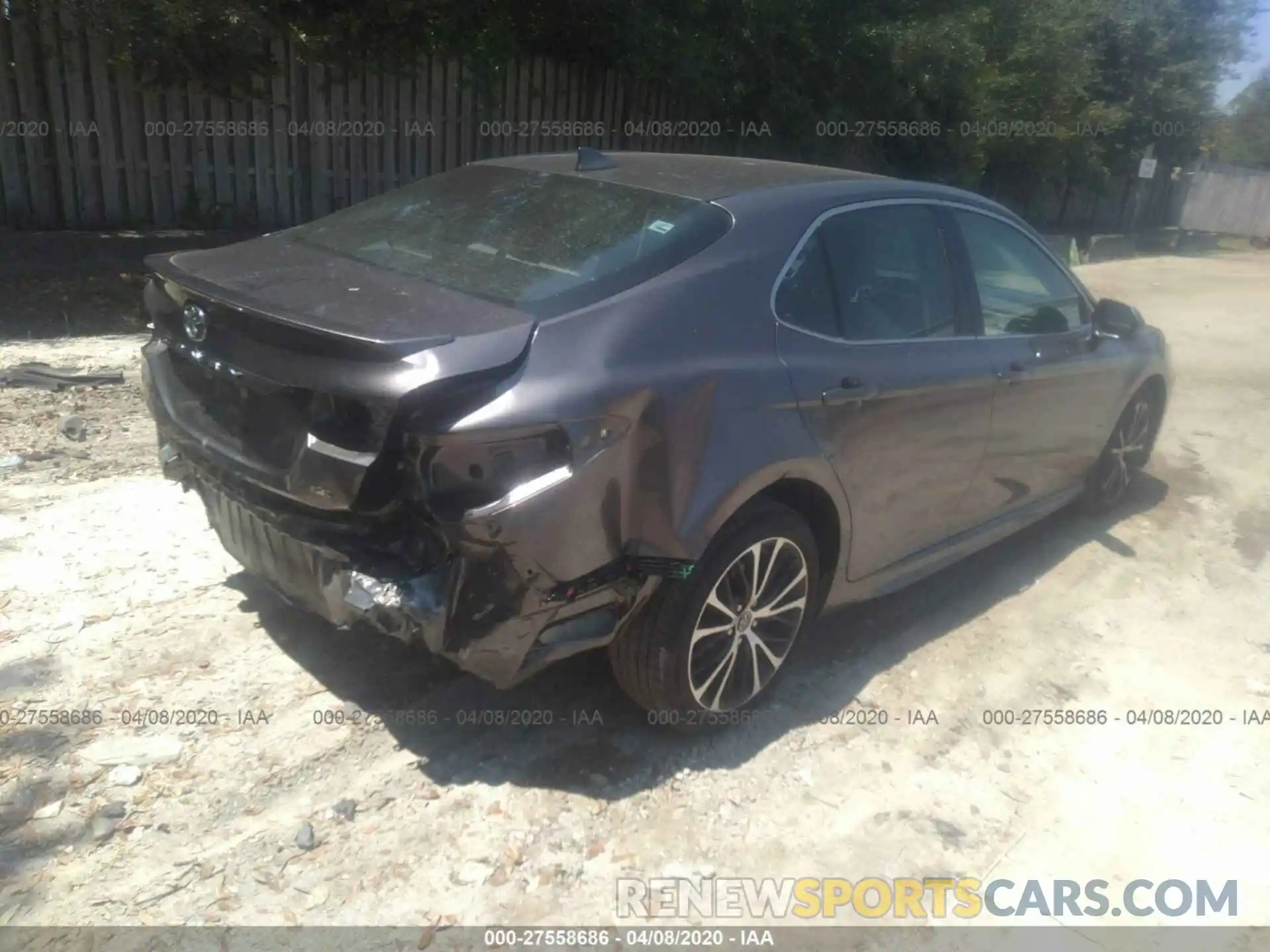 4 Фотография поврежденного автомобиля 4T1B11HK3KU164271 TOYOTA CAMRY 2019