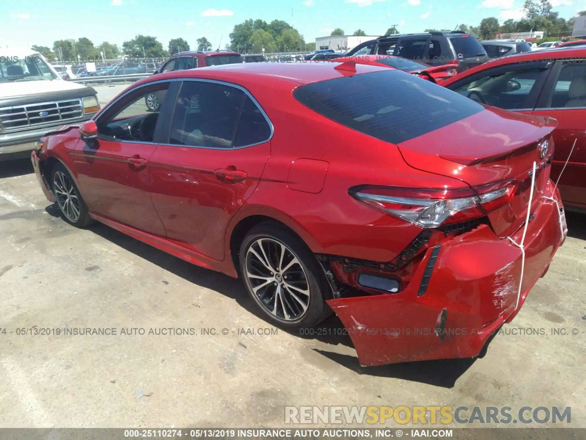 3 Photograph of a damaged car 4T1B11HK3KU166991 TOYOTA CAMRY 2019