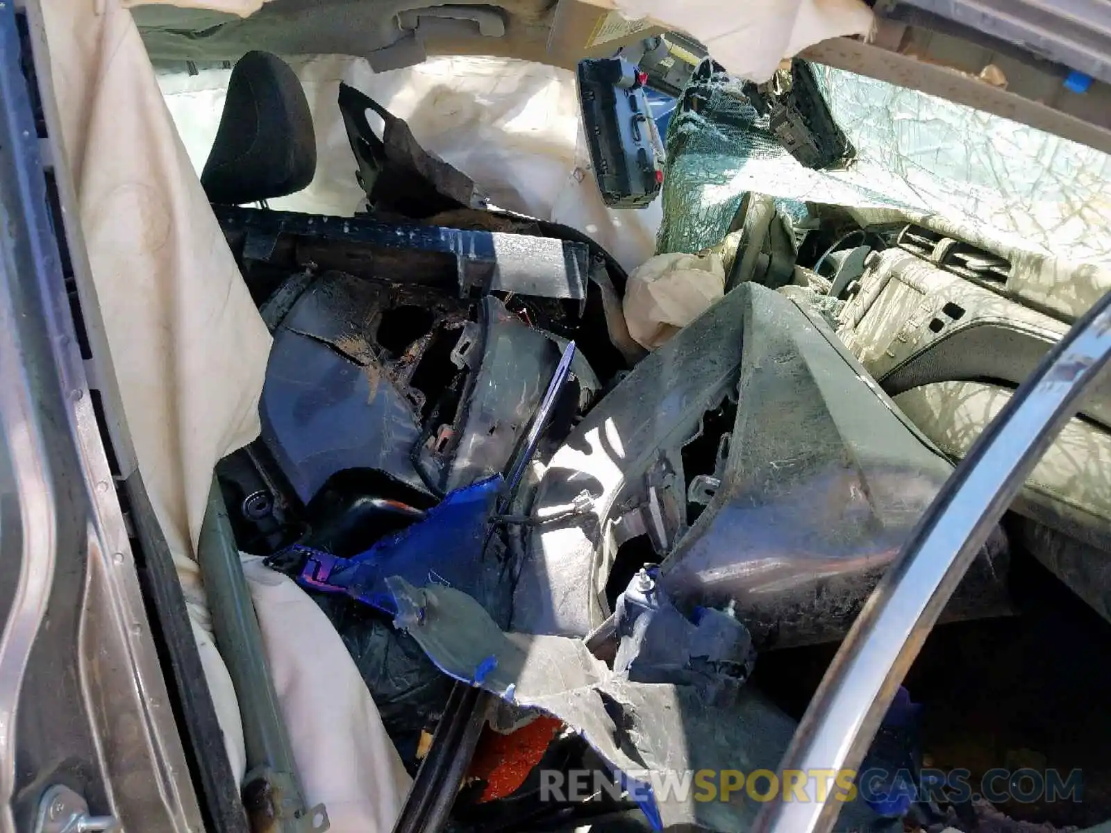 5 Photograph of a damaged car 4T1B11HK3KU168935 TOYOTA CAMRY 2019