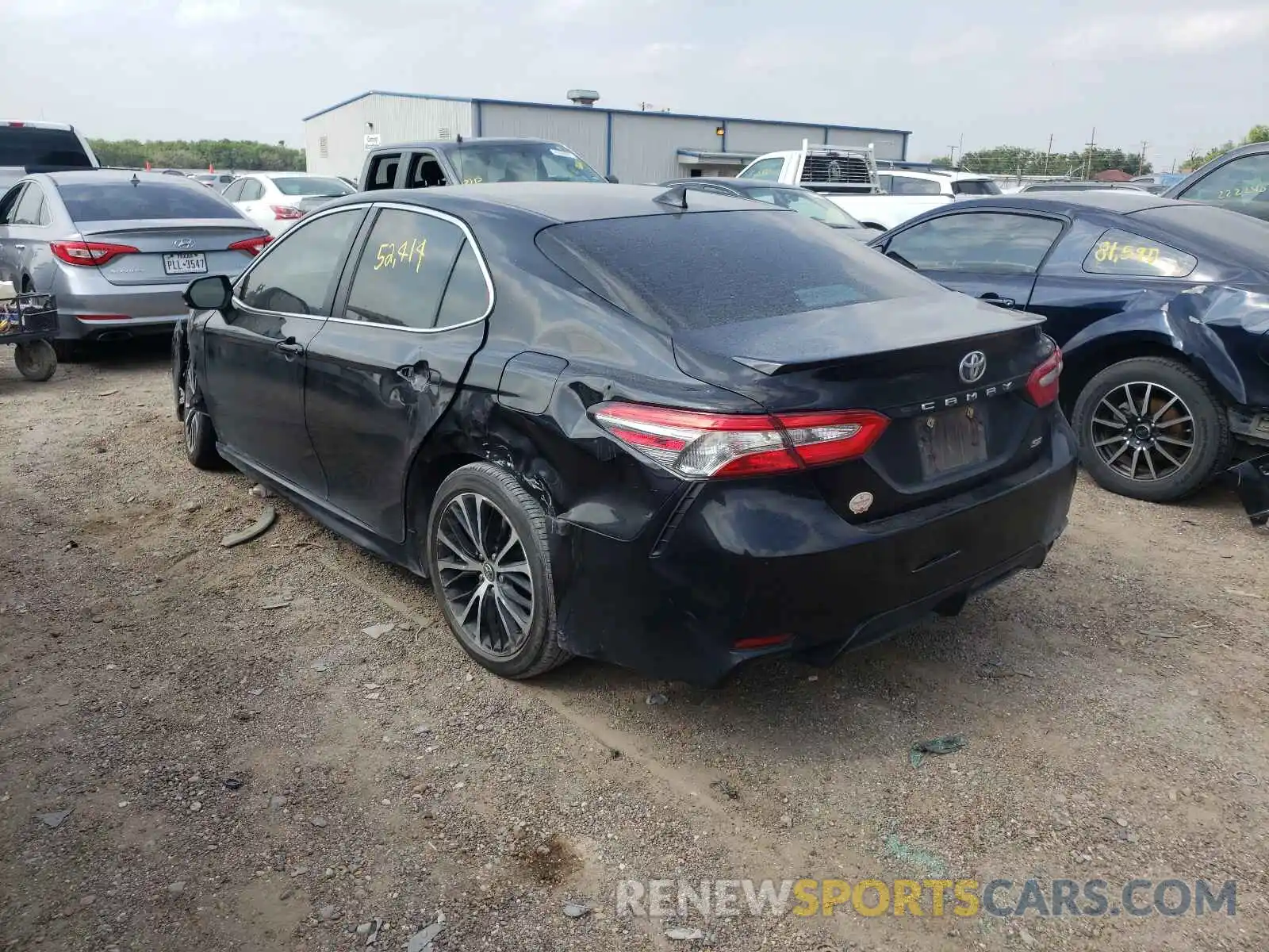 3 Photograph of a damaged car 4T1B11HK3KU170488 TOYOTA CAMRY 2019