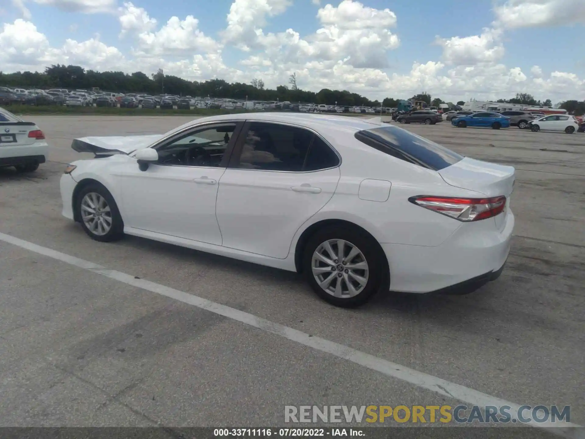 3 Photograph of a damaged car 4T1B11HK3KU171222 TOYOTA CAMRY 2019