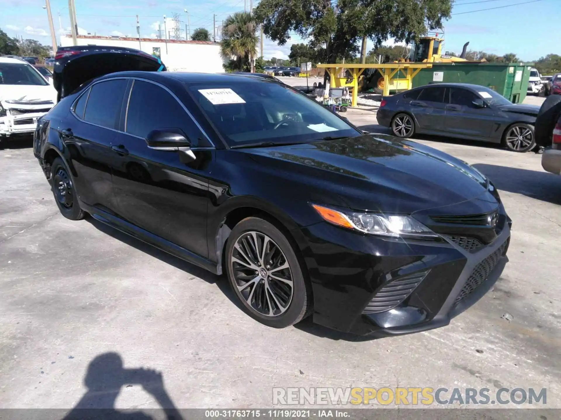 1 Photograph of a damaged car 4T1B11HK3KU171429 TOYOTA CAMRY 2019