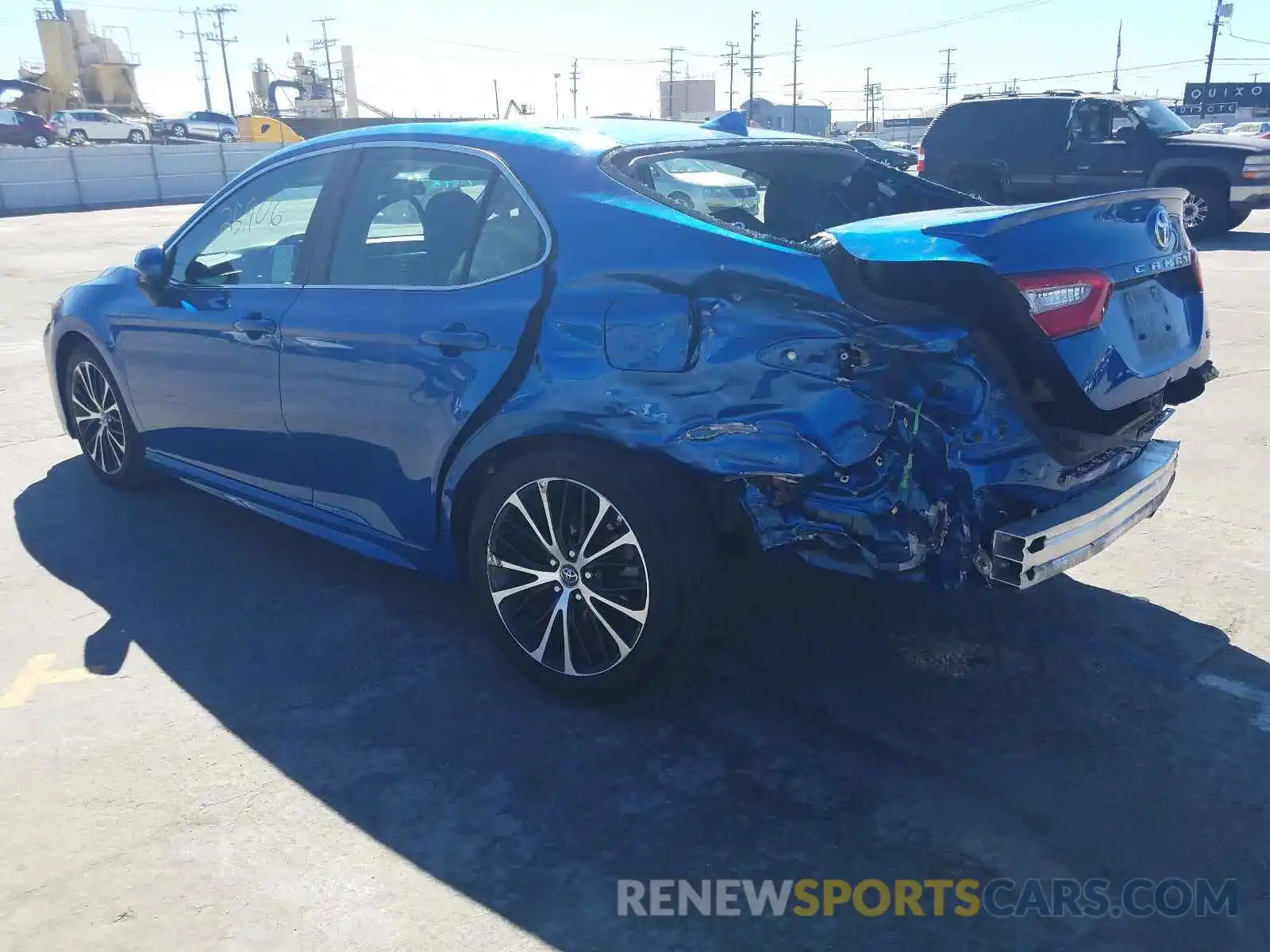 3 Photograph of a damaged car 4T1B11HK3KU171446 TOYOTA CAMRY 2019