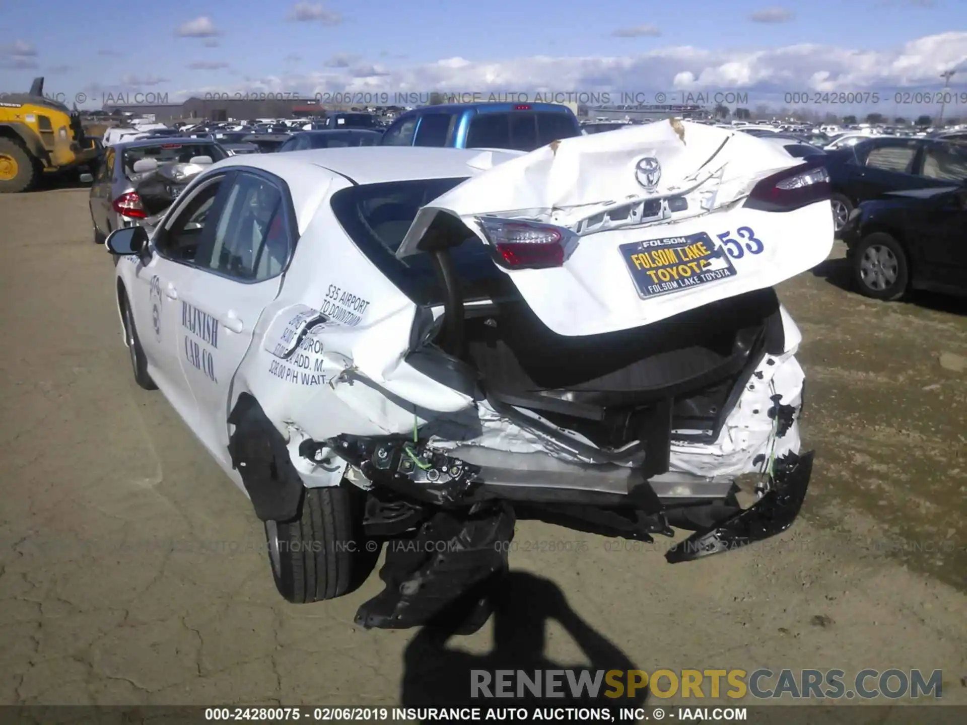 6 Photograph of a damaged car 4T1B11HK3KU171463 TOYOTA CAMRY 2019