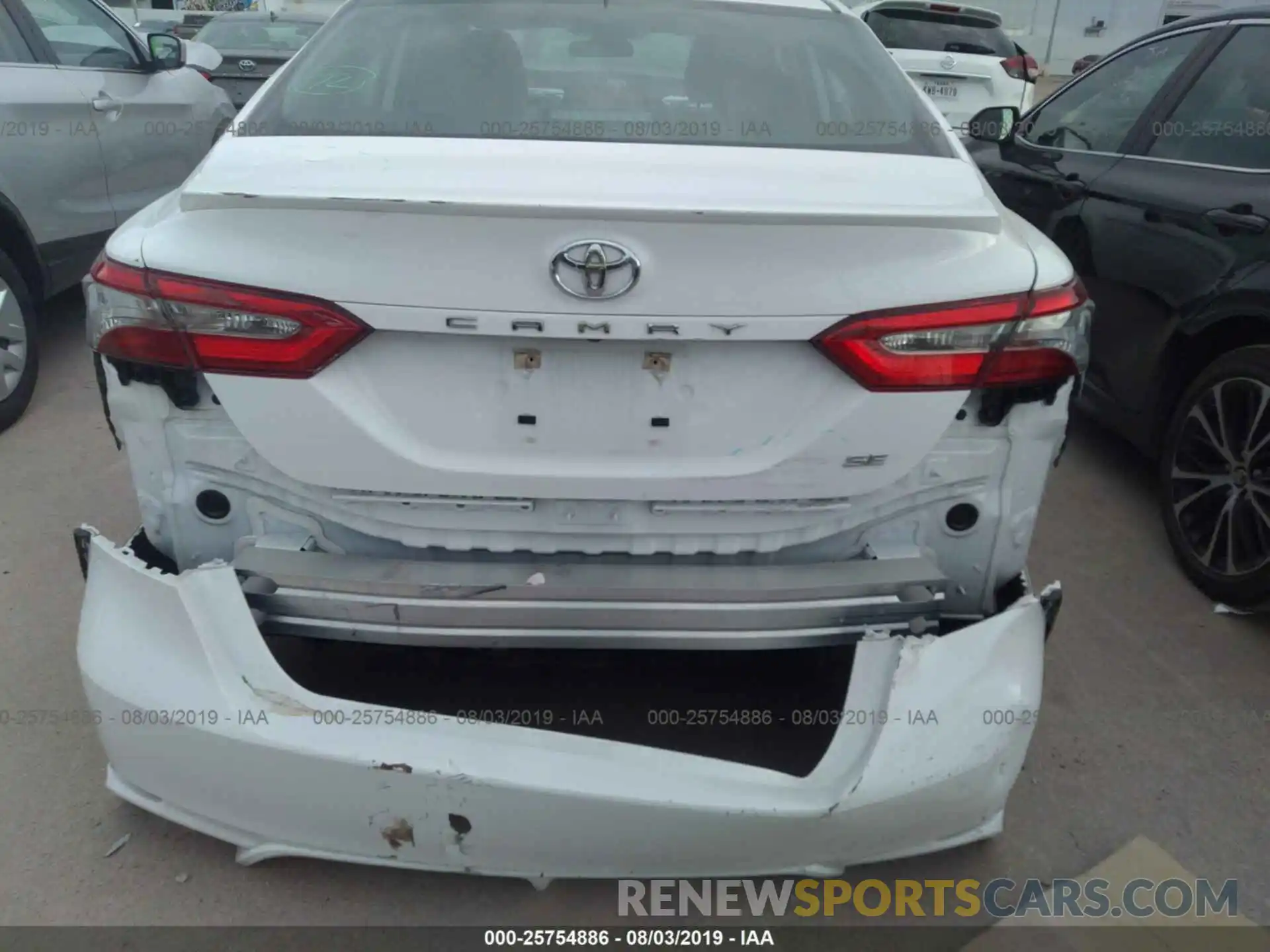 6 Photograph of a damaged car 4T1B11HK3KU172550 TOYOTA CAMRY 2019