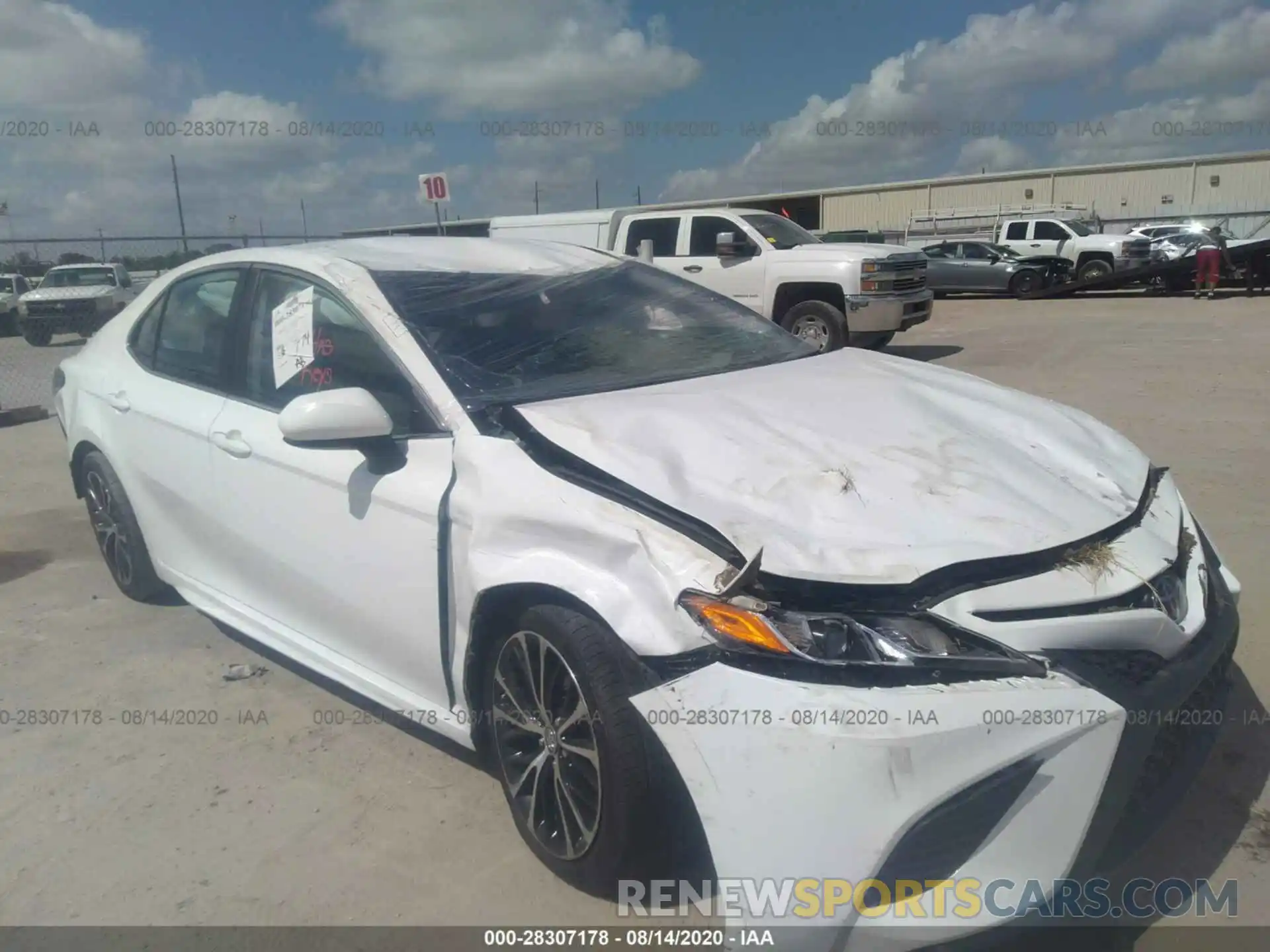 1 Photograph of a damaged car 4T1B11HK3KU175769 TOYOTA CAMRY 2019